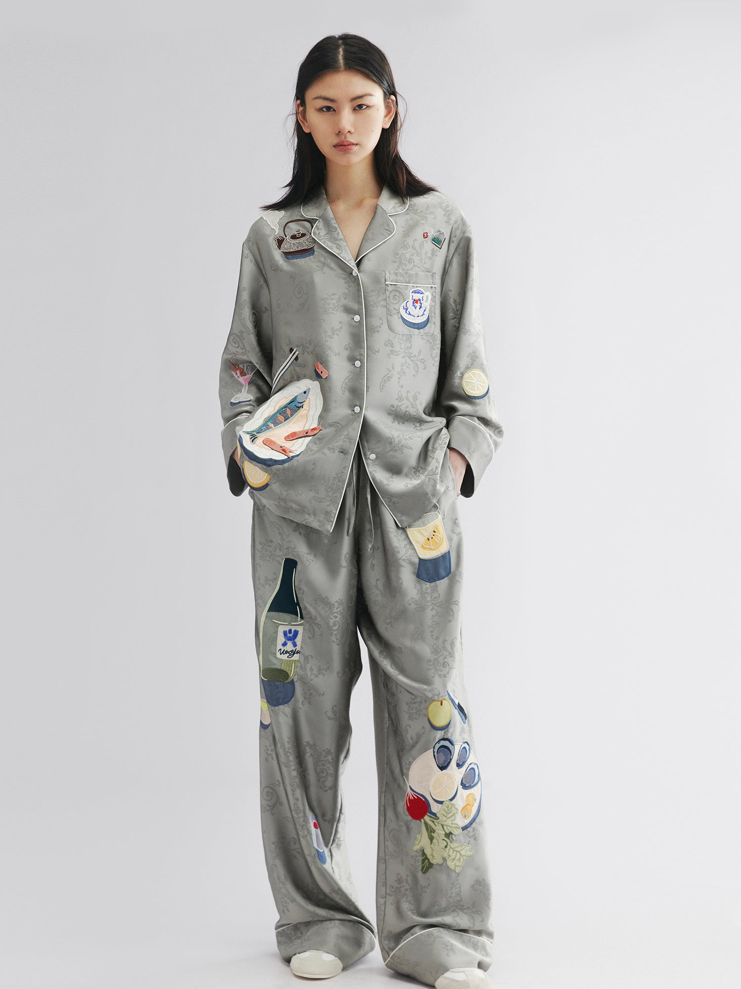 Oyster & wine graphic lounge pants