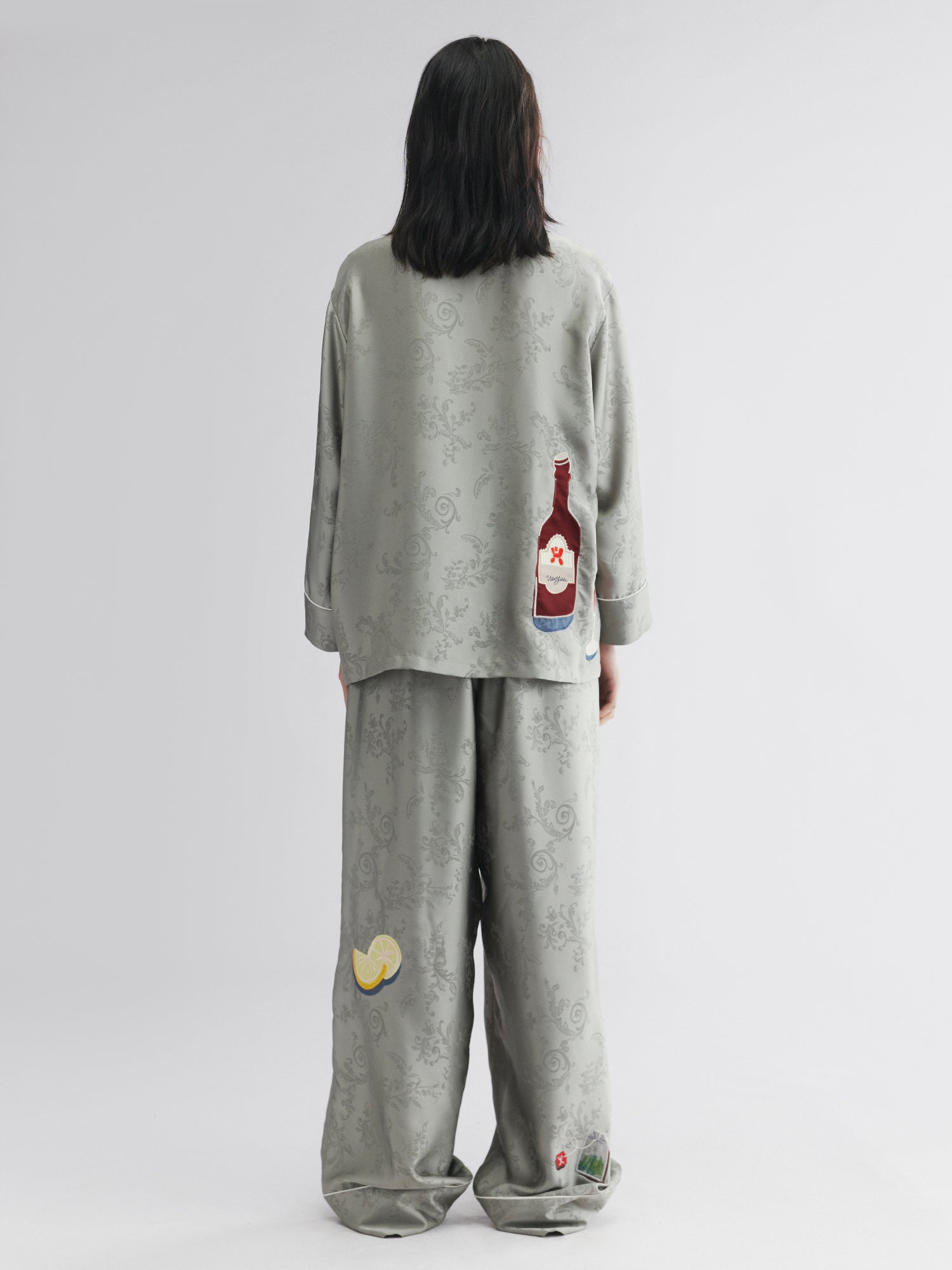 Oyster & wine graphic lounge pants