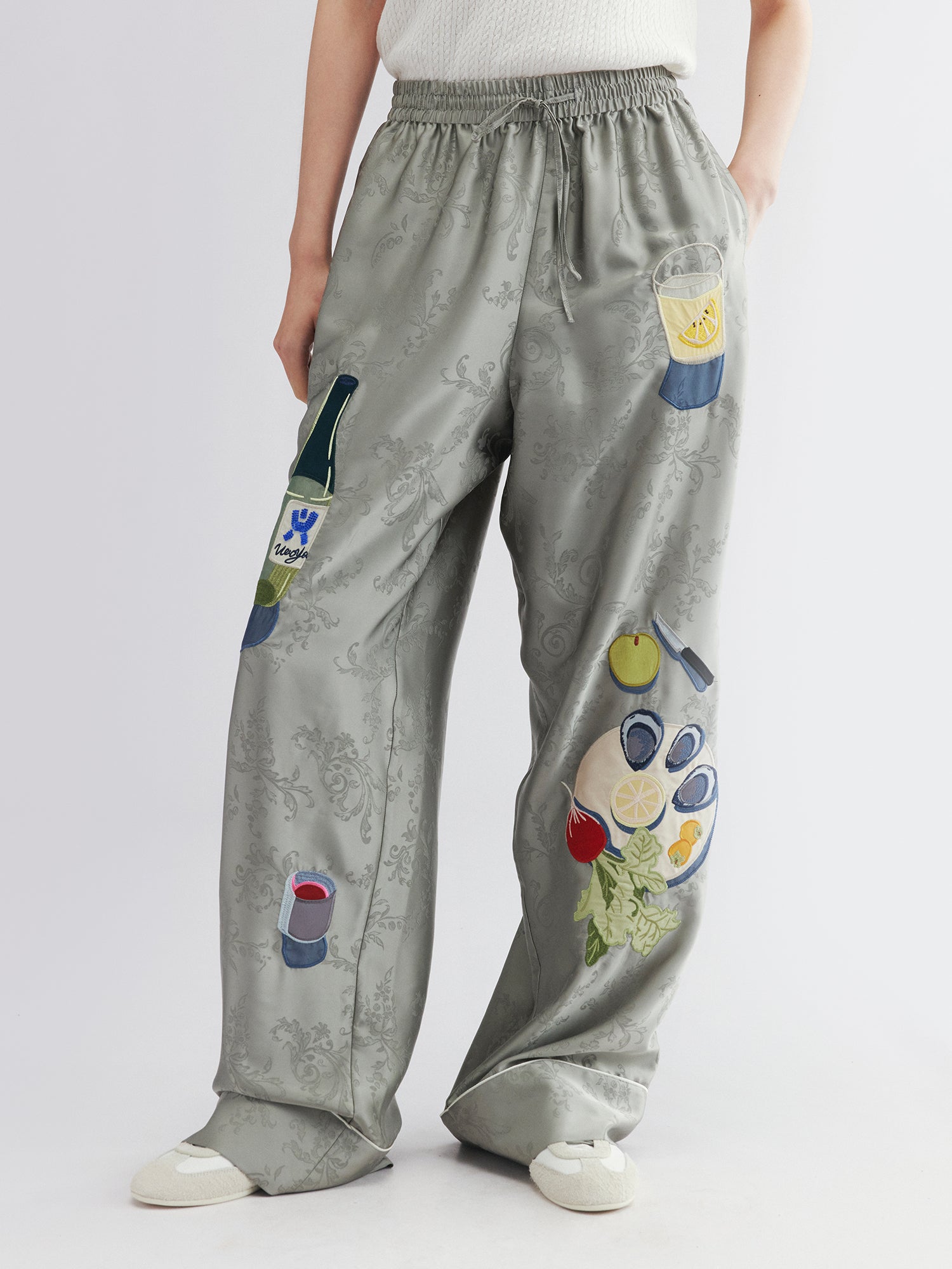 Oyster & wine graphic lounge pants