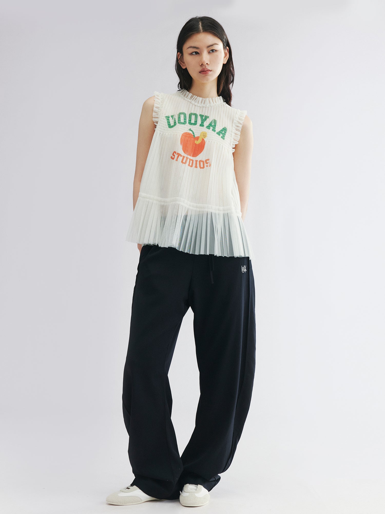 Curved seam fine wool pants