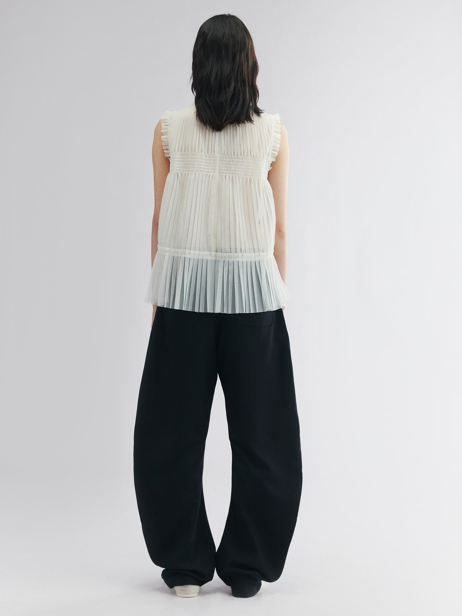 Curved seam fine wool pants