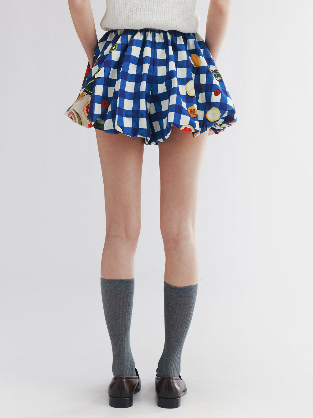 ピクニックシーンのグラフィックバルーンショートパンツ