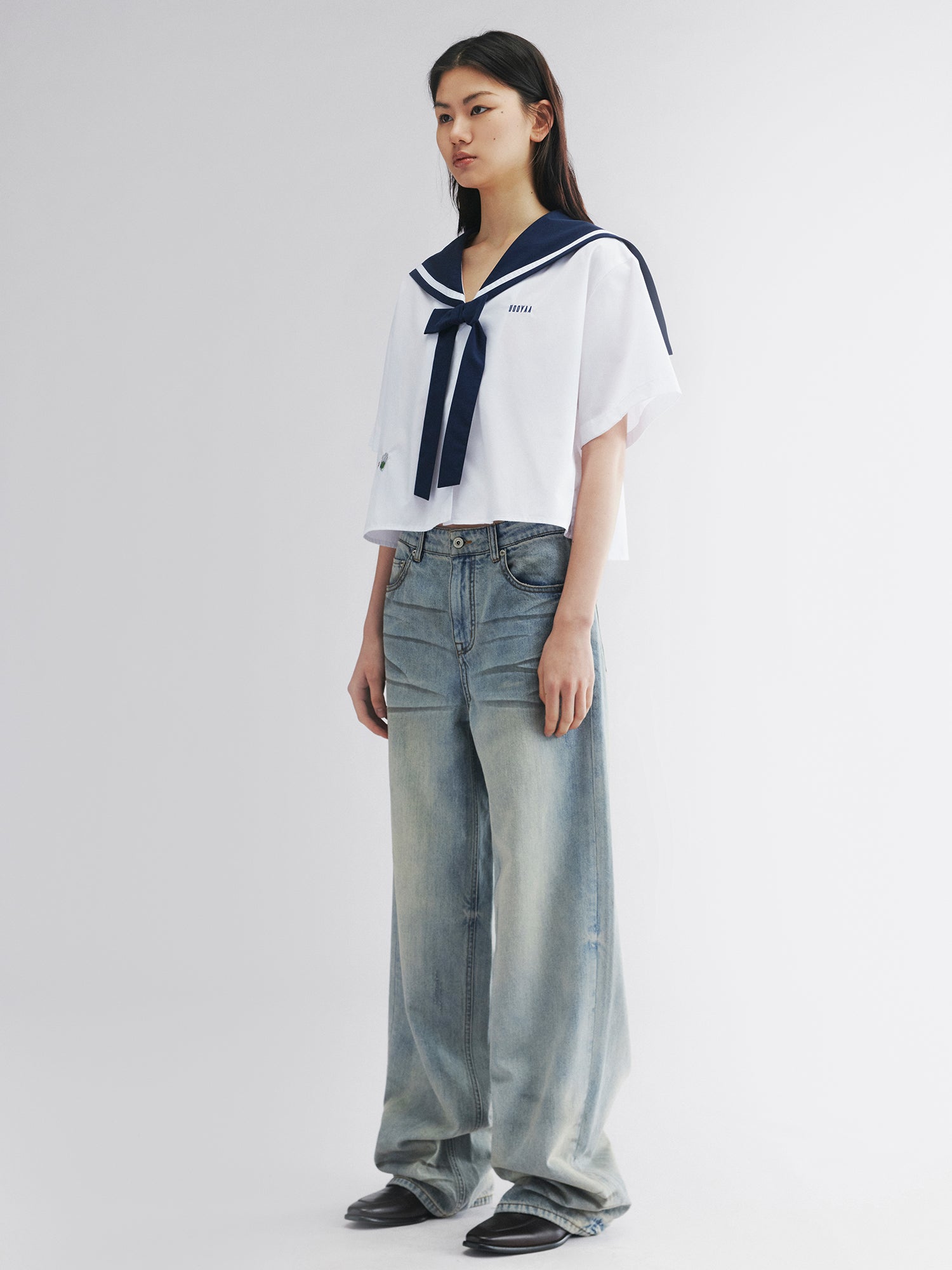 Whiskered crinkled denim pants