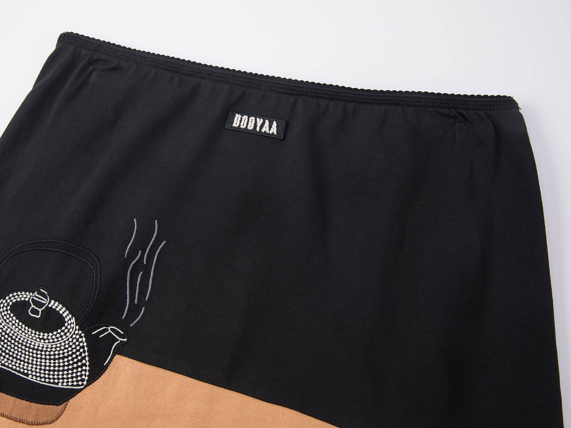 Seafood & wine graphic skirt