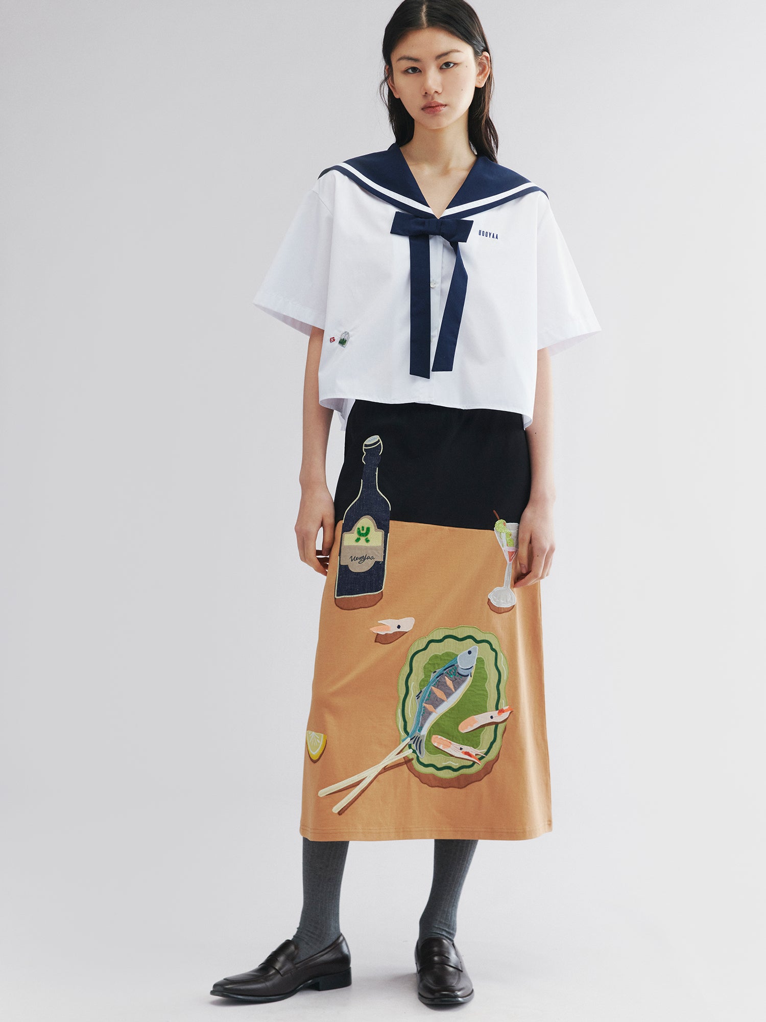Seafood & wine graphic skirt