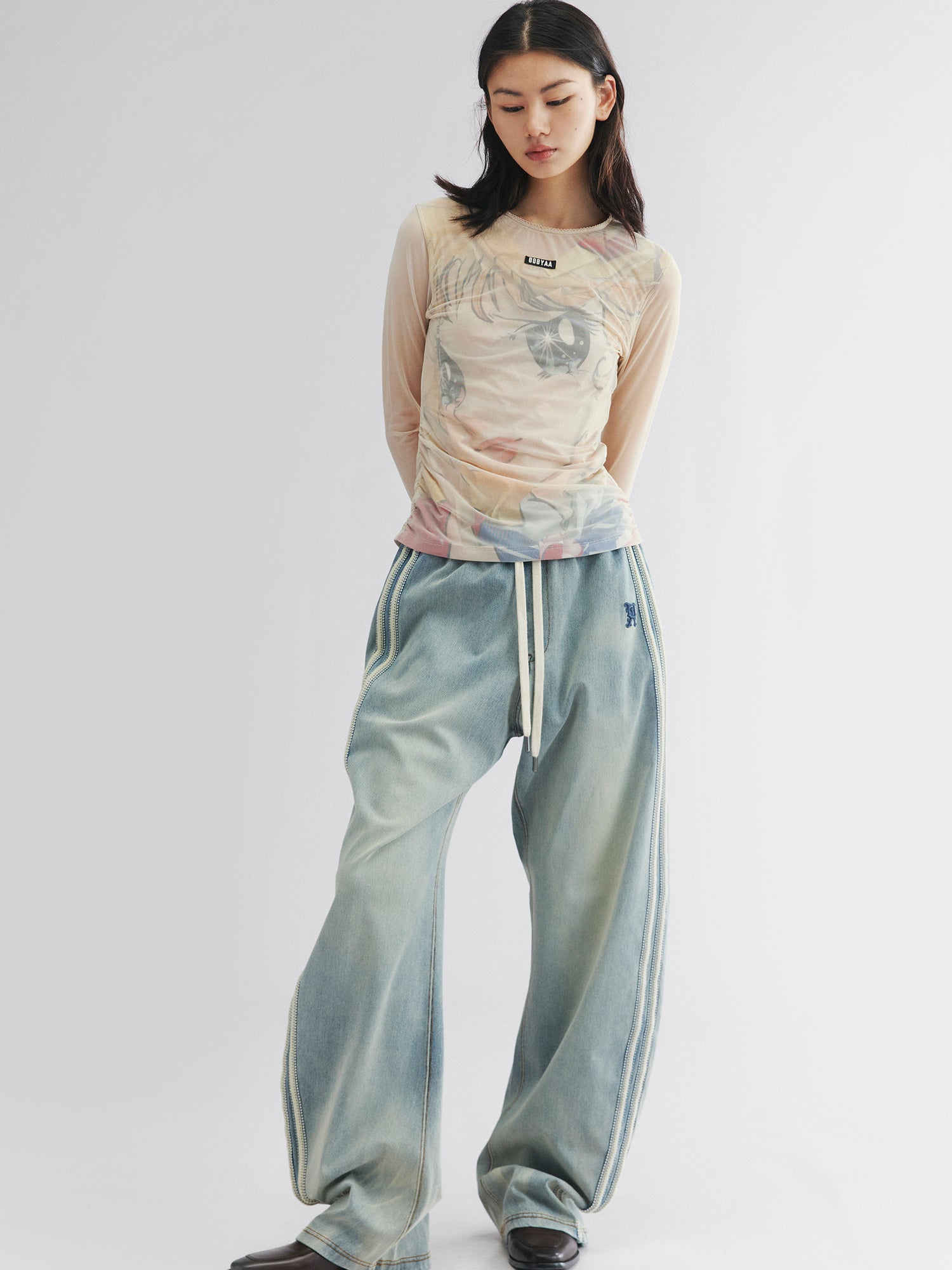 Wrinkled mesh anime layered T-shirt