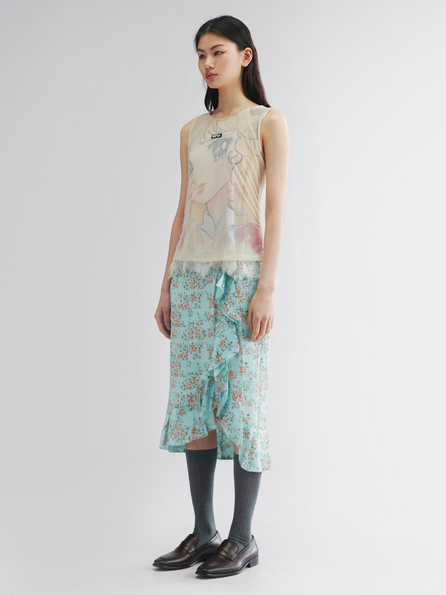 Oil-painted floral crinkle skirt