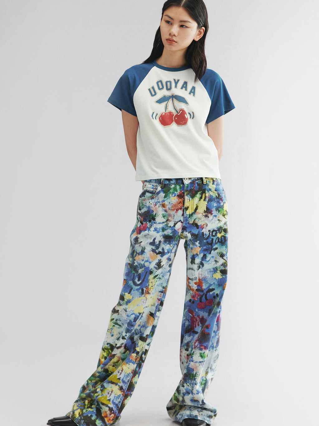 Raglan sleeve tee with sporty cherry print