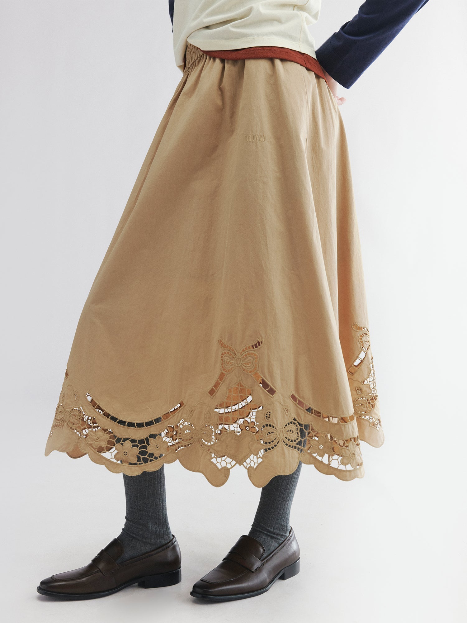 Embroidered skirt with angel bear motif