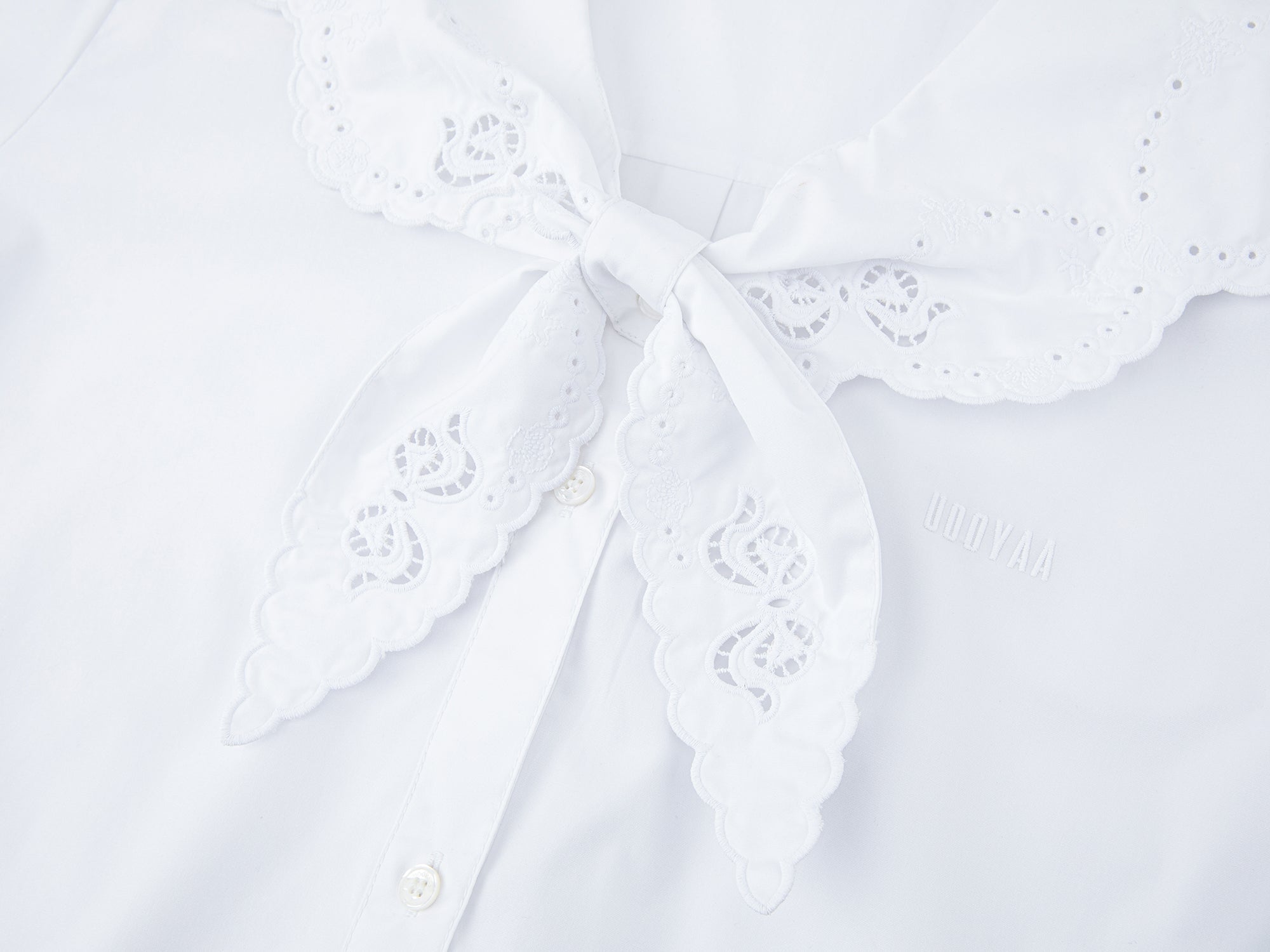 Eyelet embroidery sailor collar shirt
