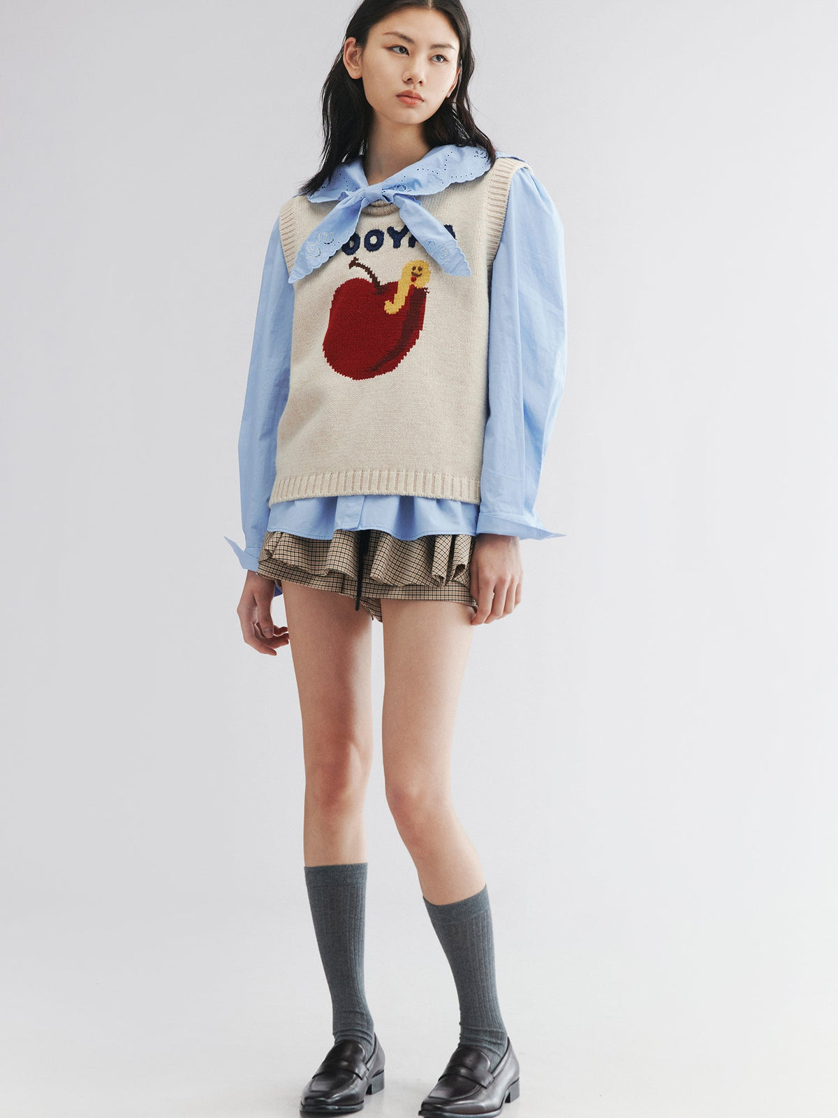 Apple worm knit vest