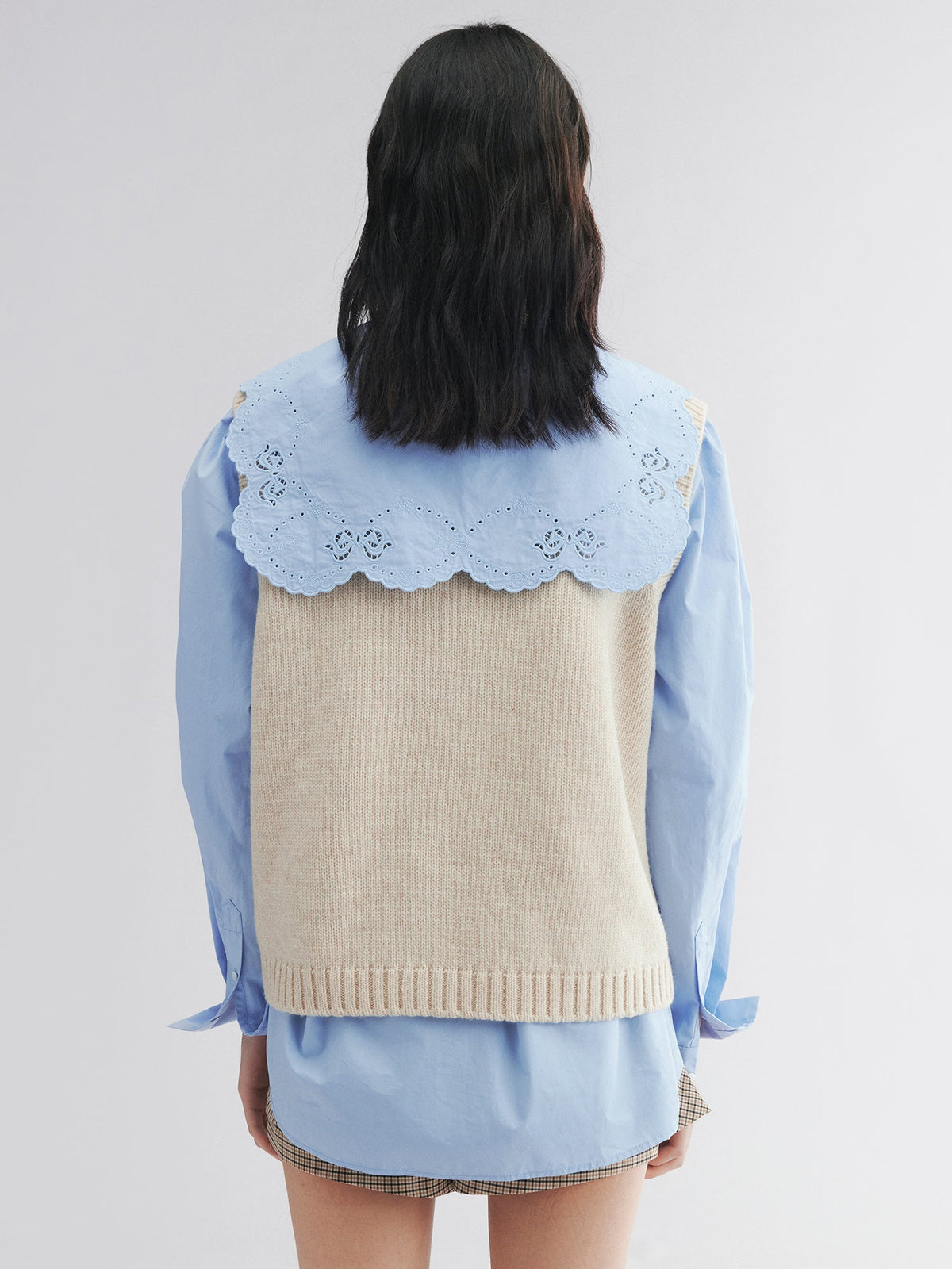 Apple worm knit vest