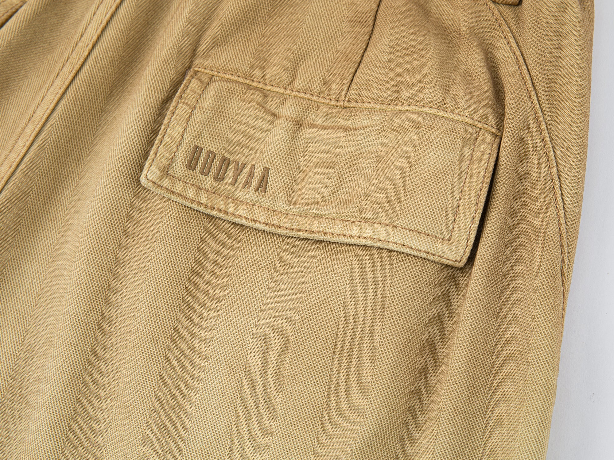 Gradient cargo pants with multiple pockets