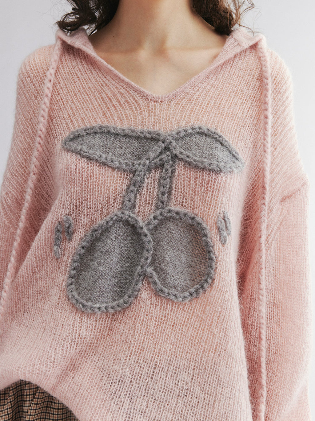 Hooded pullover knit with cherry print
