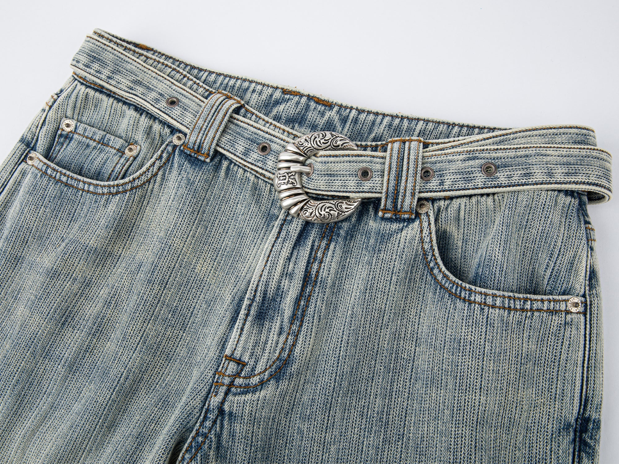 Vintage low-rise flared jeans