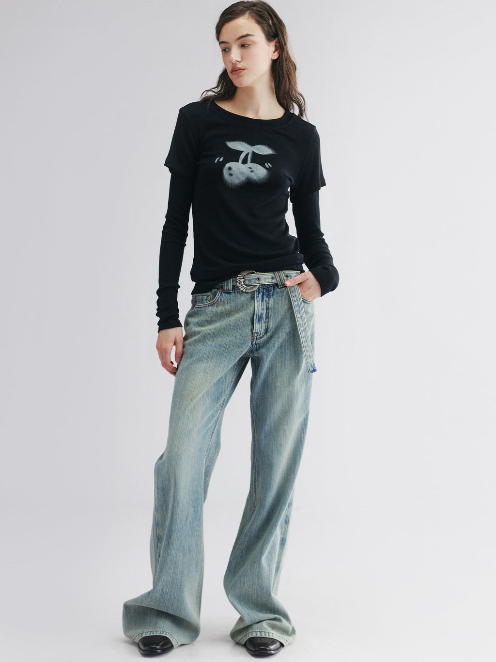 Vintage low-rise flared jeans