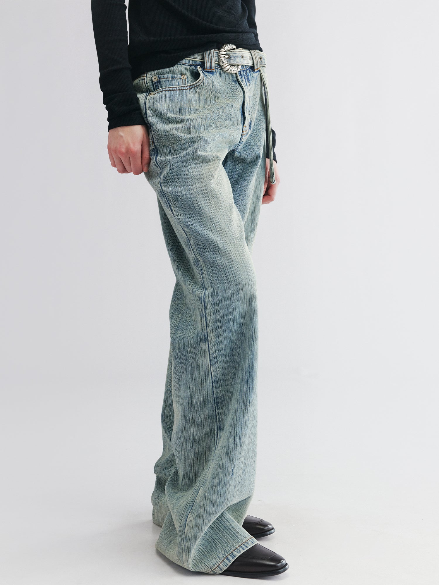 Vintage low-rise flared jeans
