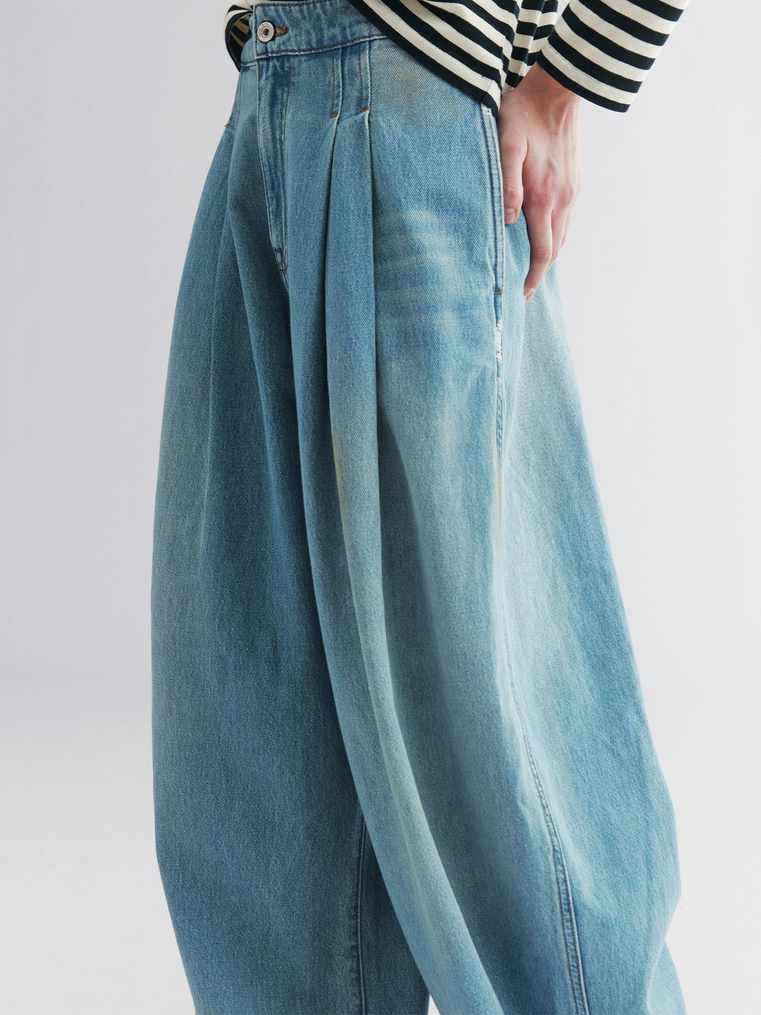 Naples-style tailored jeans