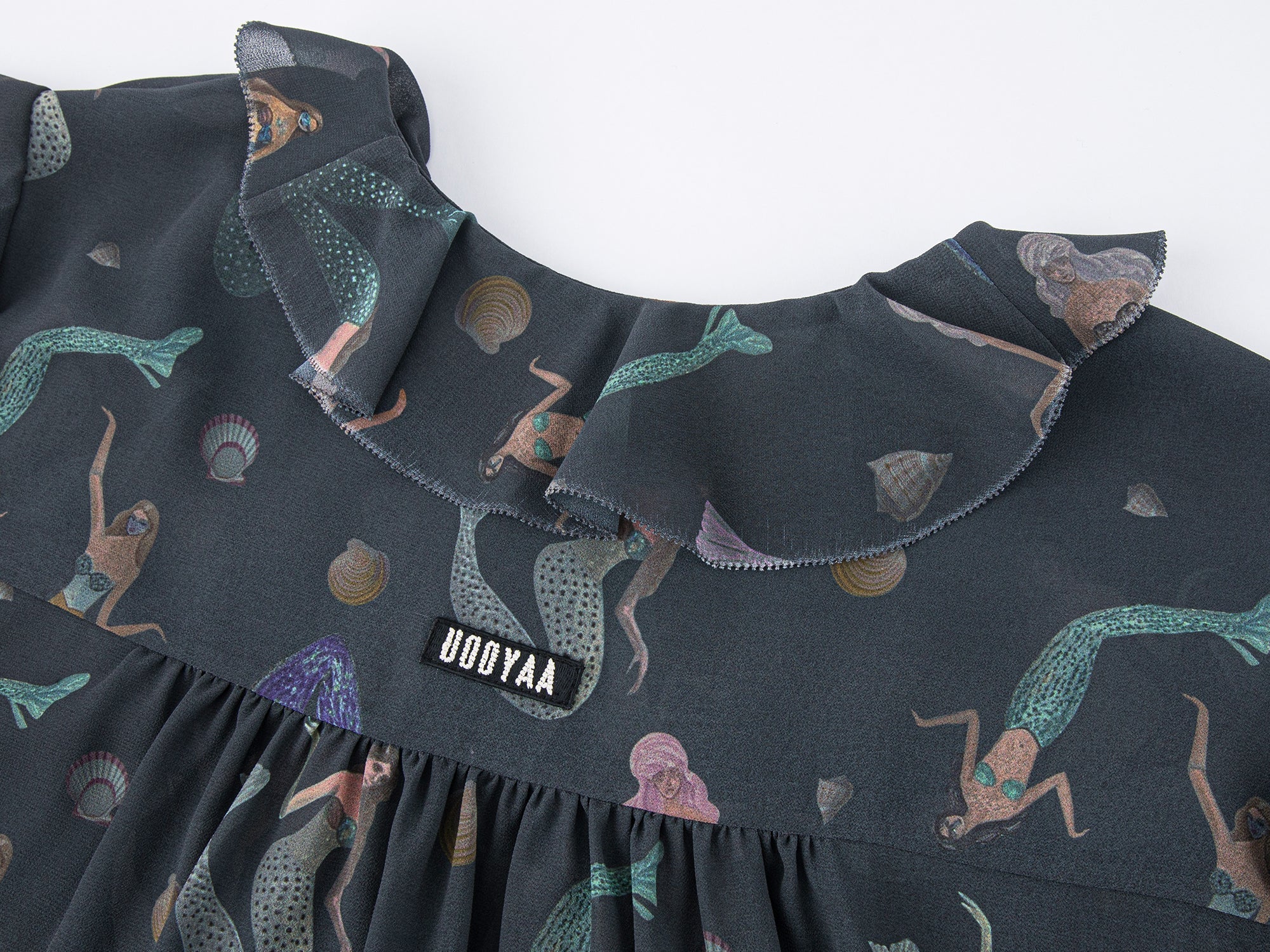 Mermaid ruffle collar shirt