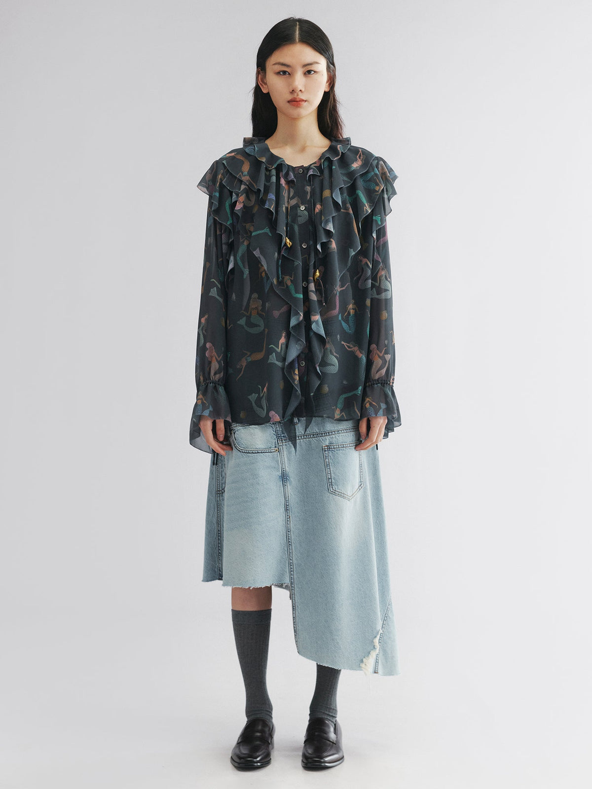 Mermaid ruffle collar shirt