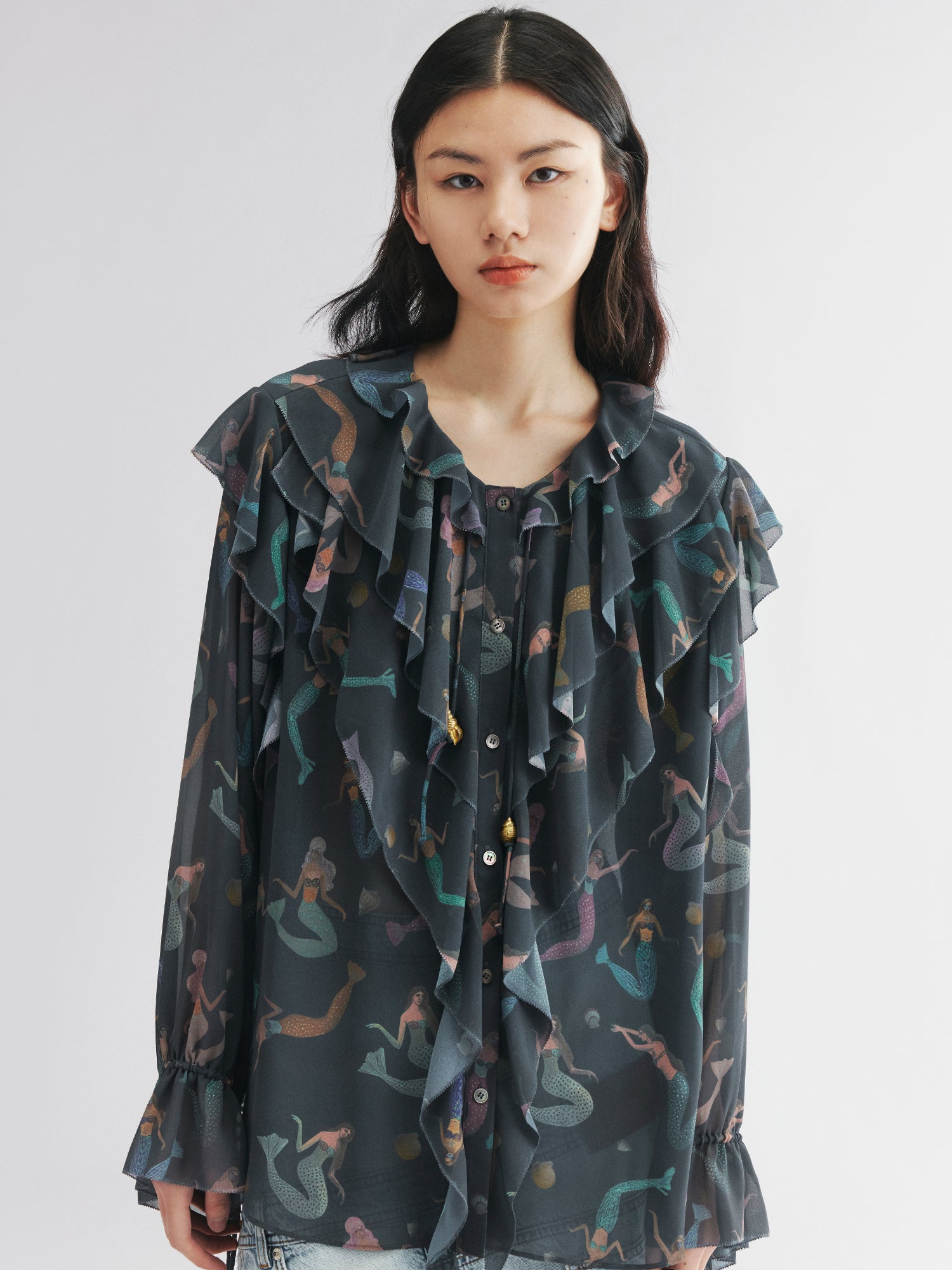 Mermaid ruffle collar shirt