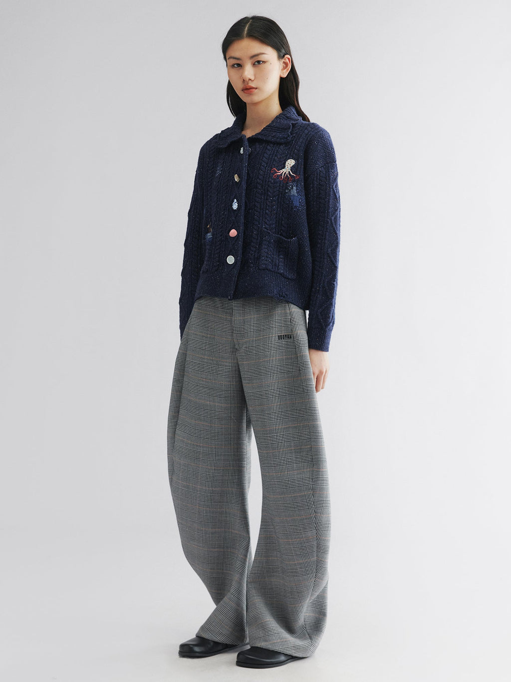 Cable knit collar cardigan