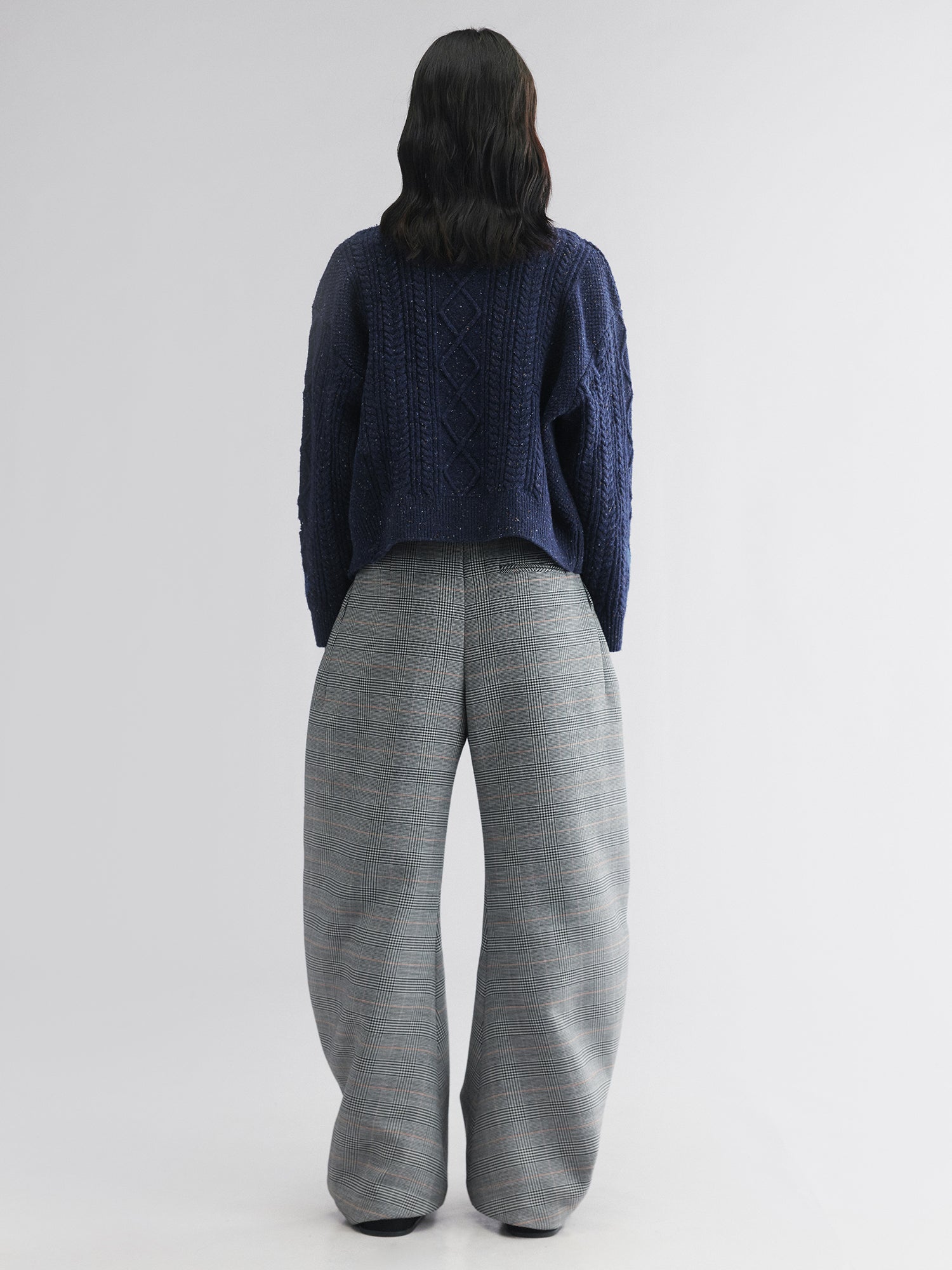 Cable knit collar cardigan