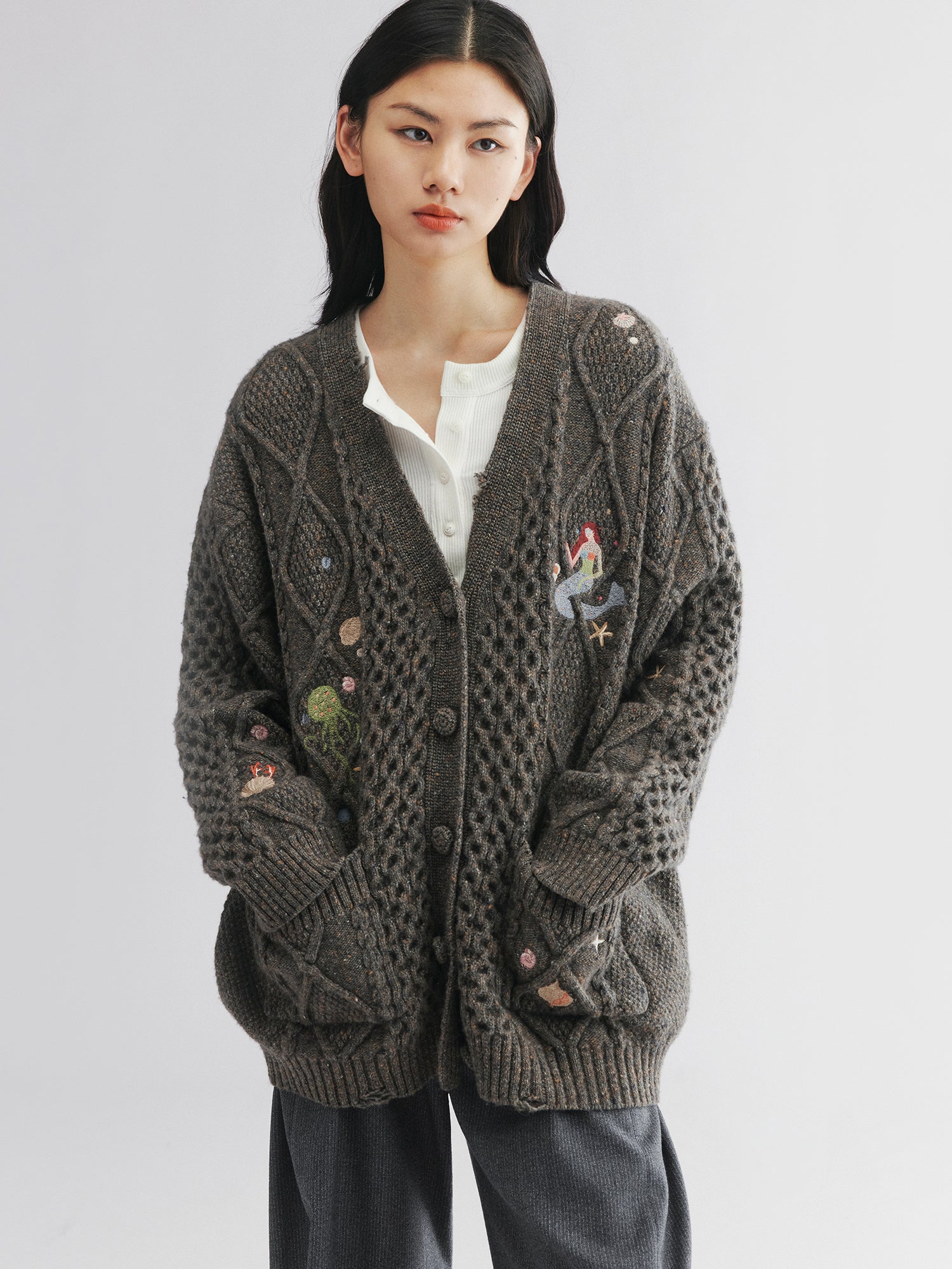 Cable knit collar cardigan