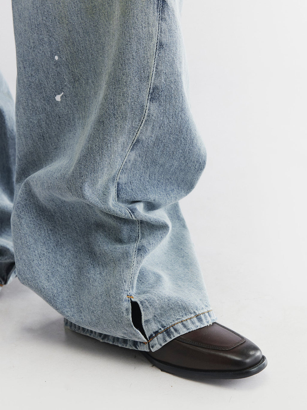 Twisted seam denim pants