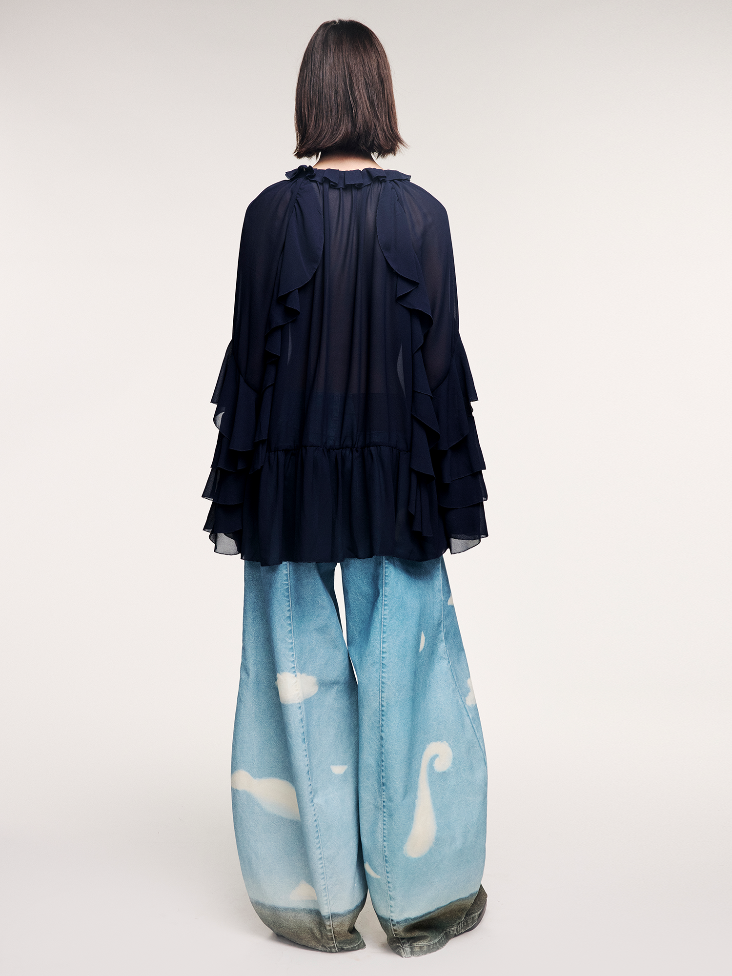 Ruffle trim pullover