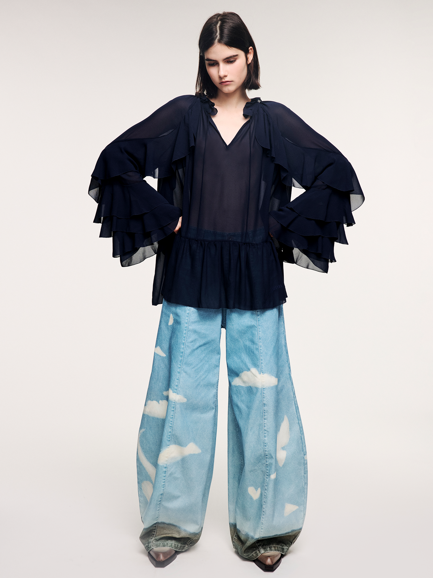 Ruffle trim pullover