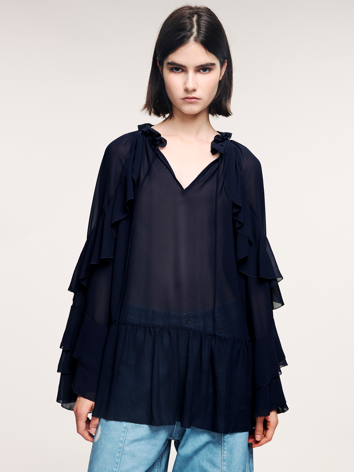 Ruffle trim pullover