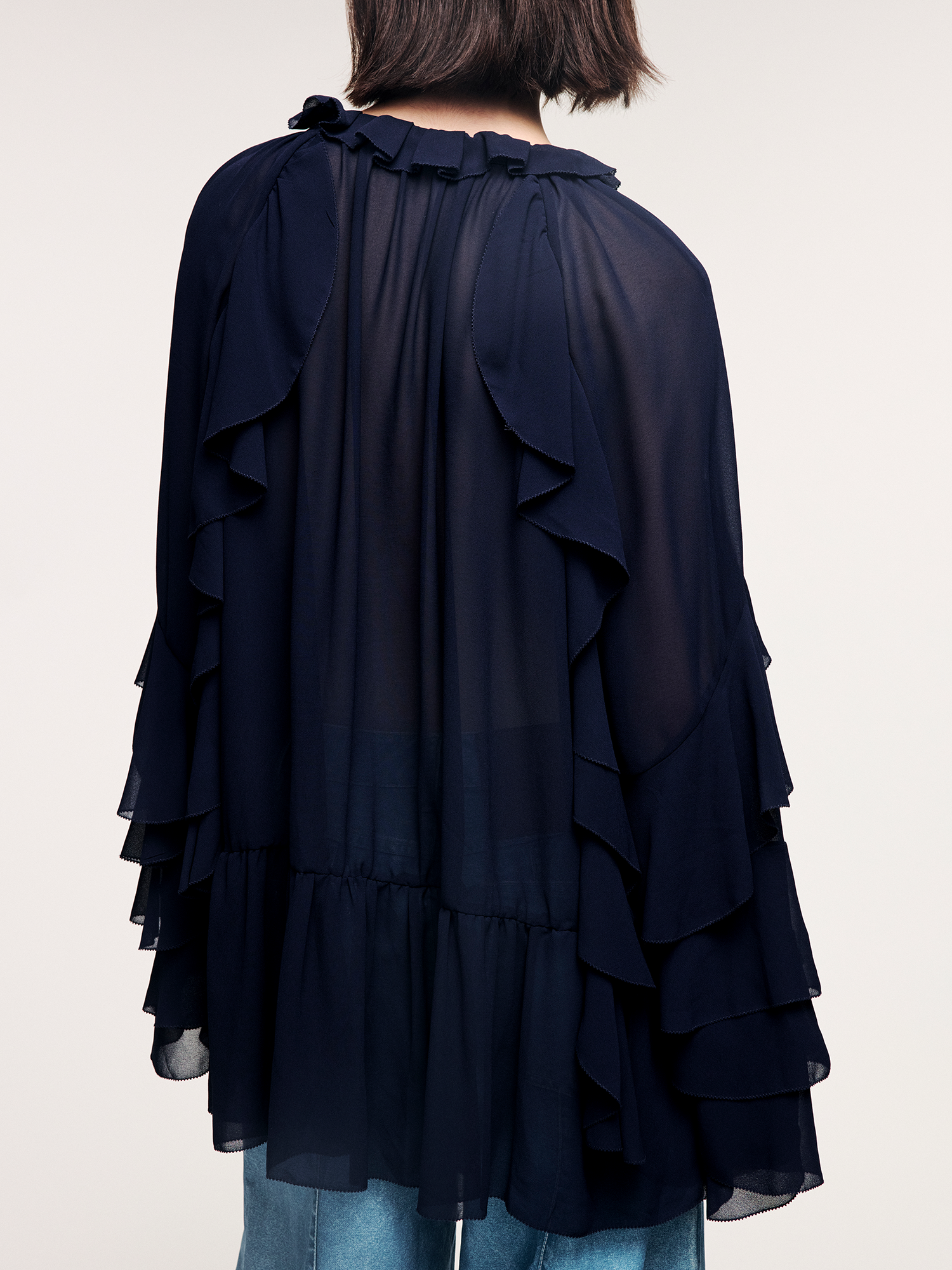 Ruffle trim pullover