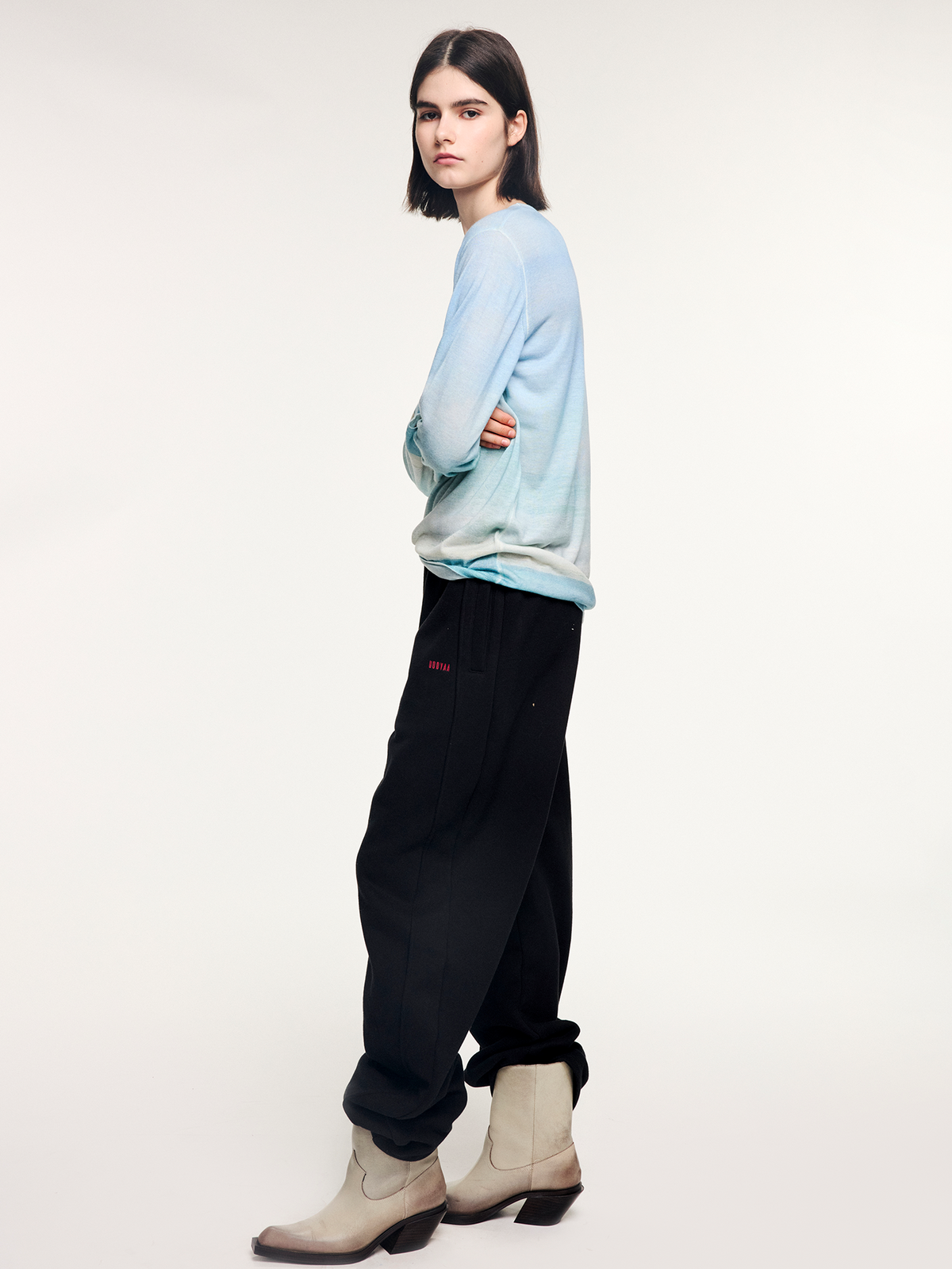 Blade-cut sweatpants