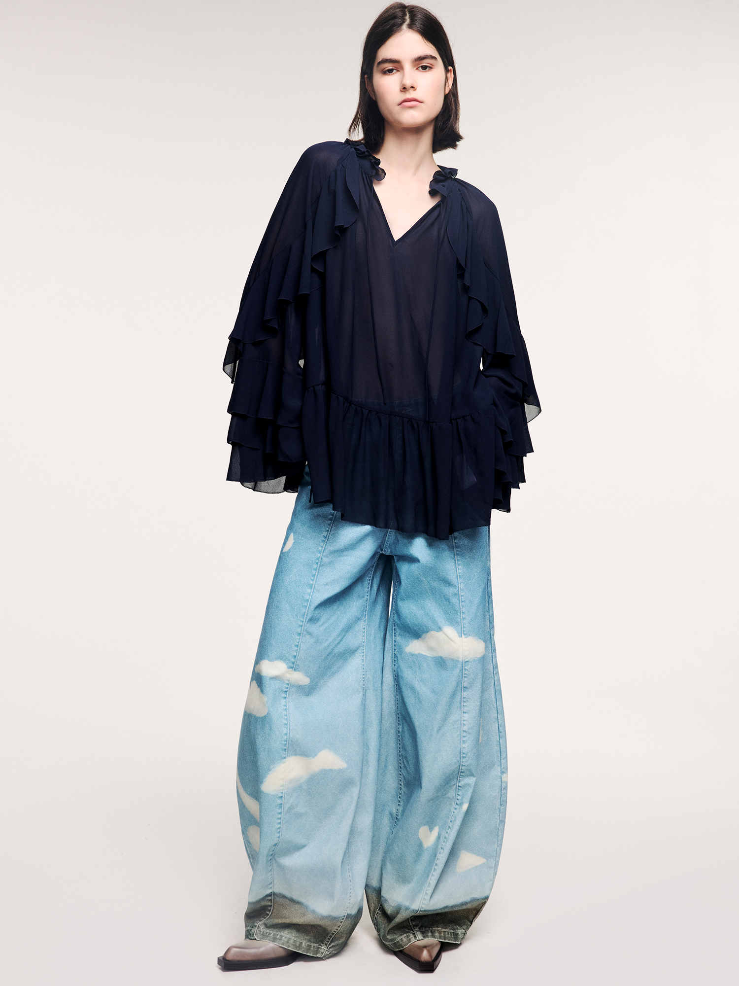 Sky and cloud detail balloon jeans