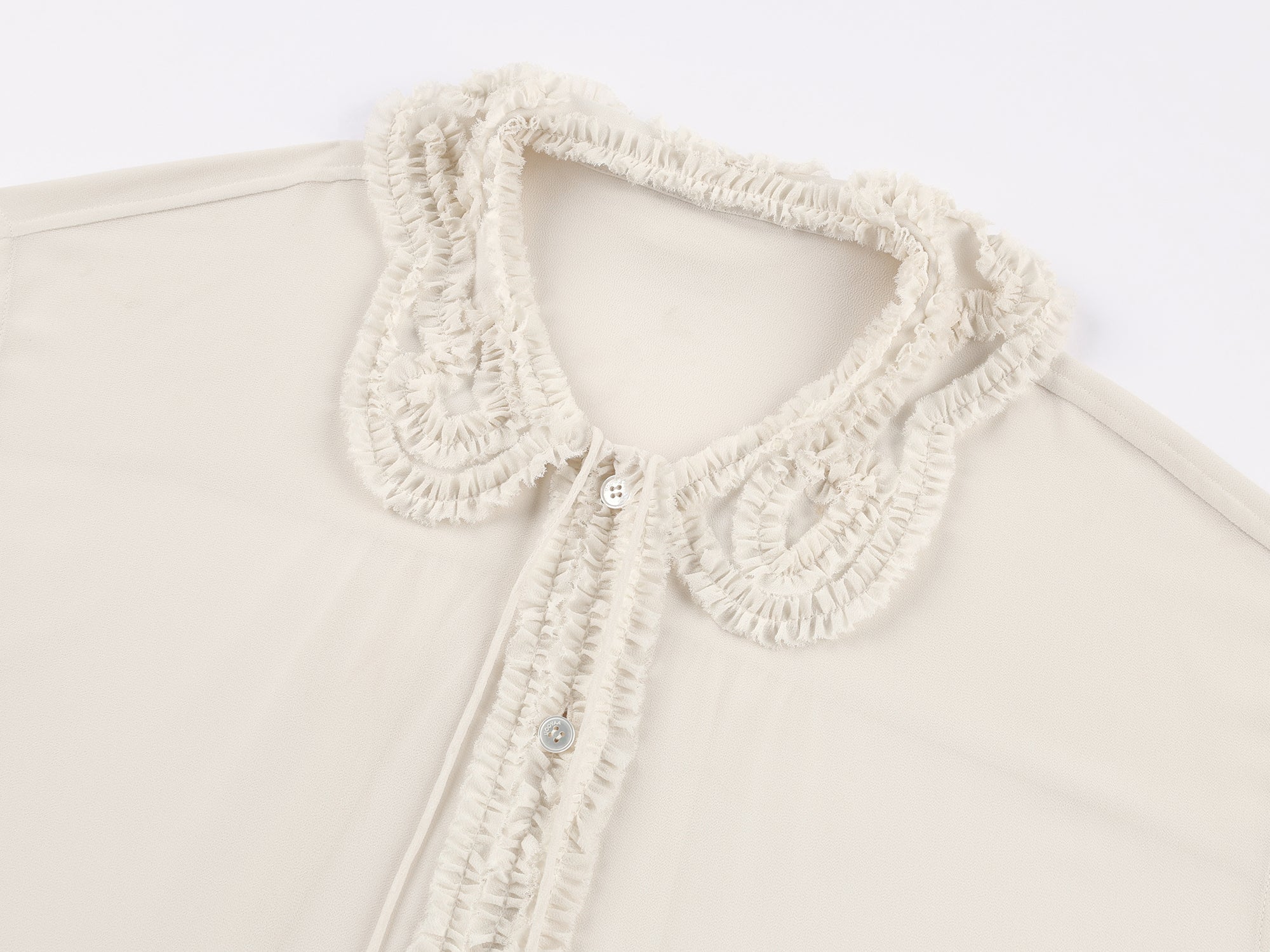 Peter Pan collar shirt