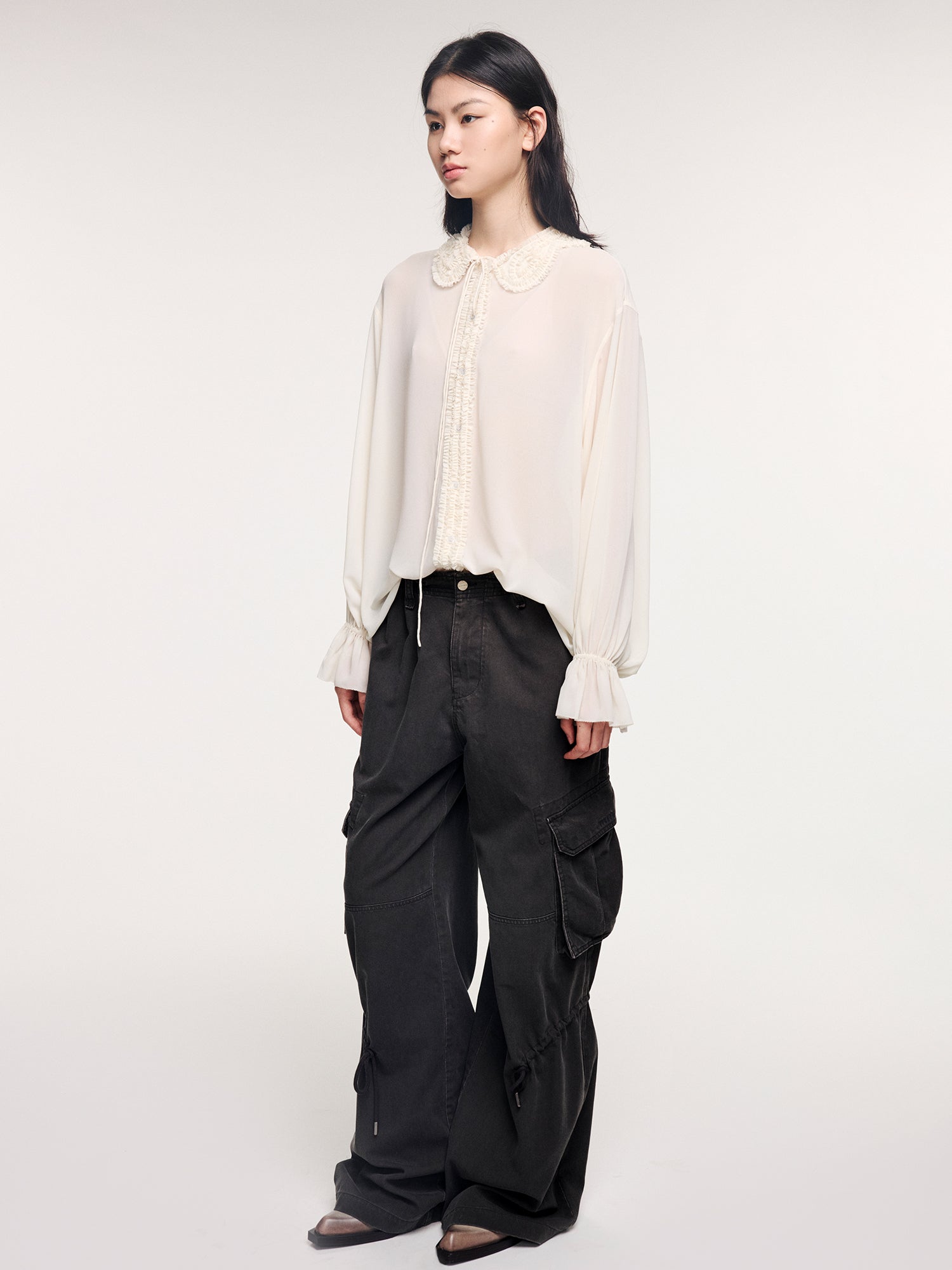 Peter Pan collar shirt