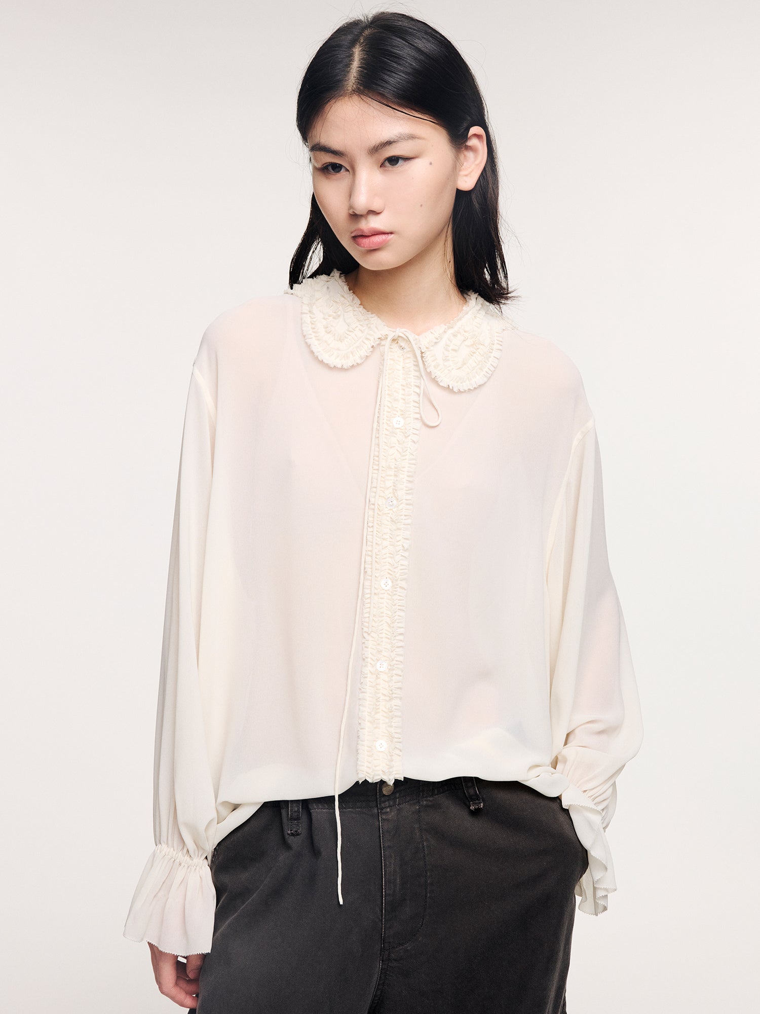 Peter Pan collar shirt