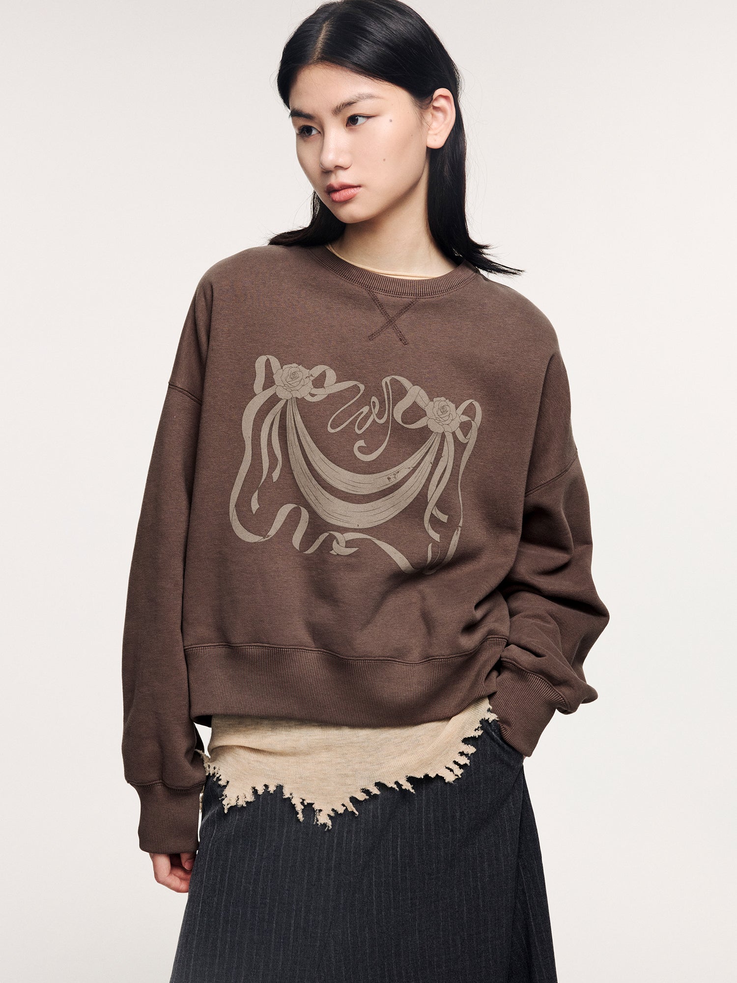 Hoodie with inflatable neck pillow detail