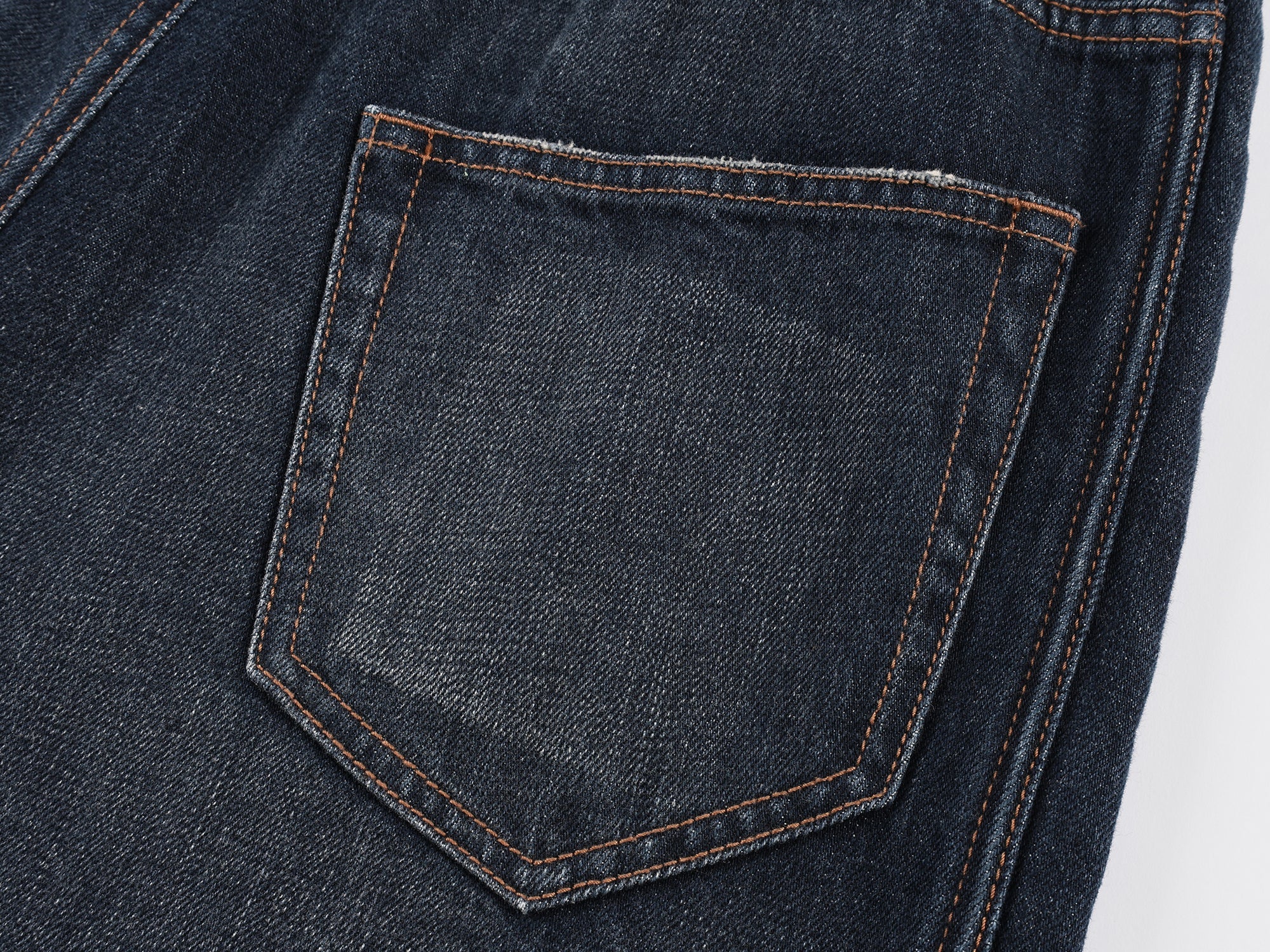 Jeans with wave-textured wire detail for sculpted shape