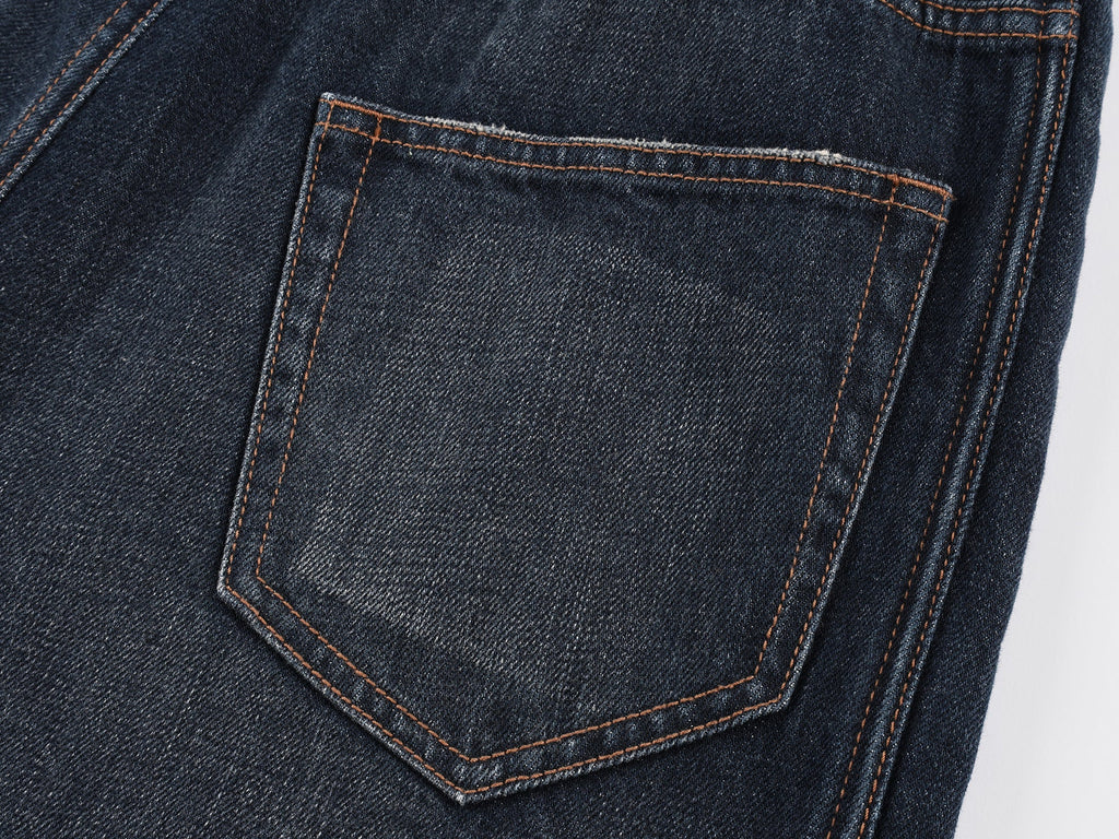 Jeans with wave-textured wire detail for sculpted shape