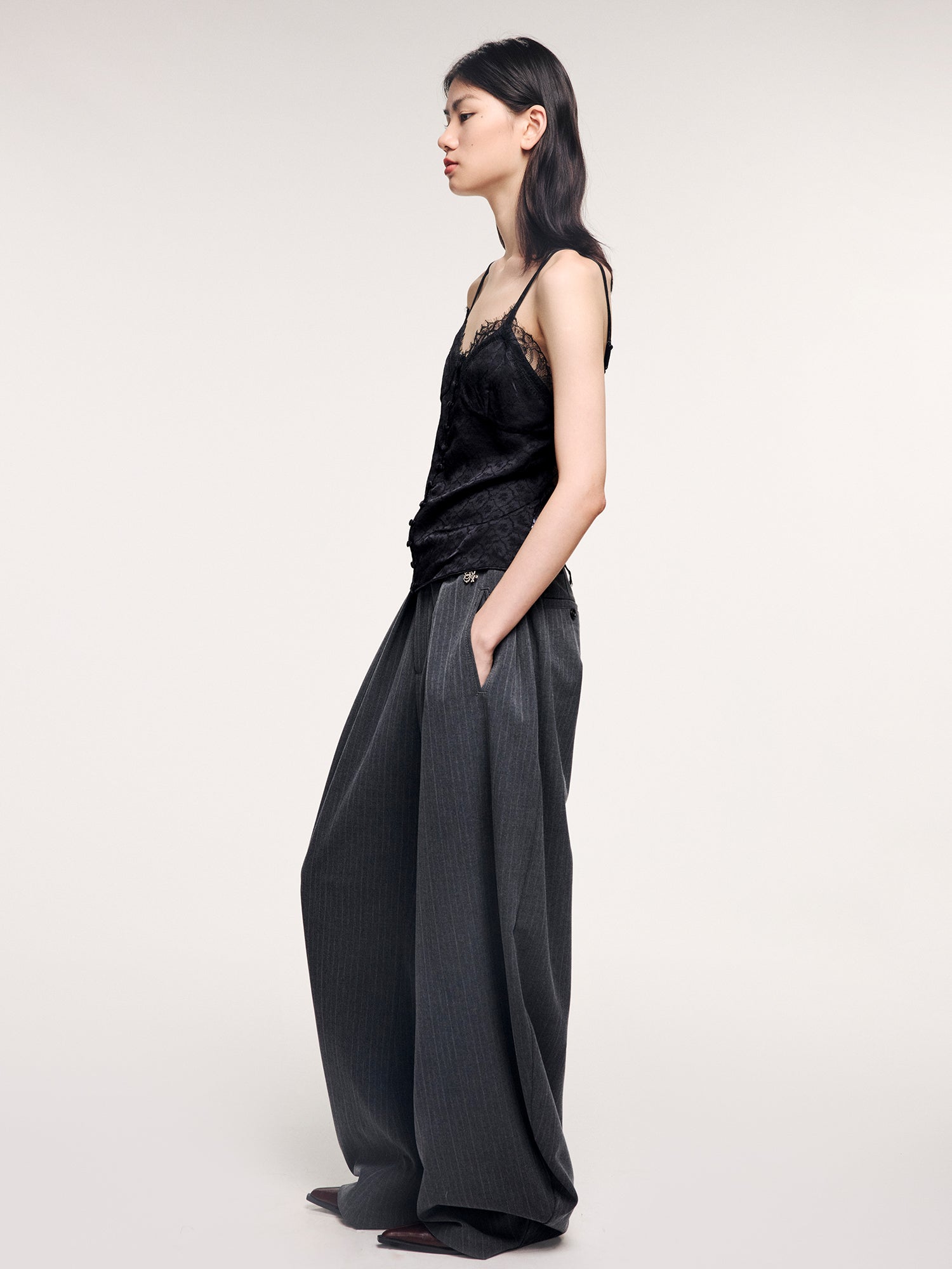 Jacquard camisole with lace trim