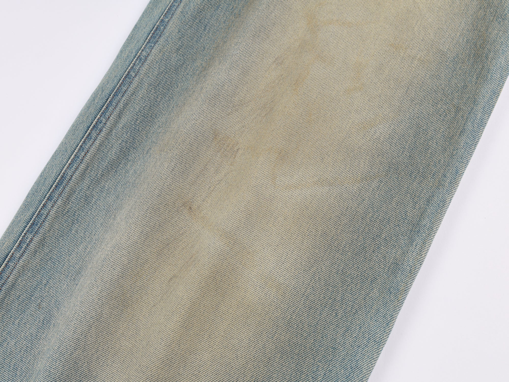 Pocket-flap washed denim jeans