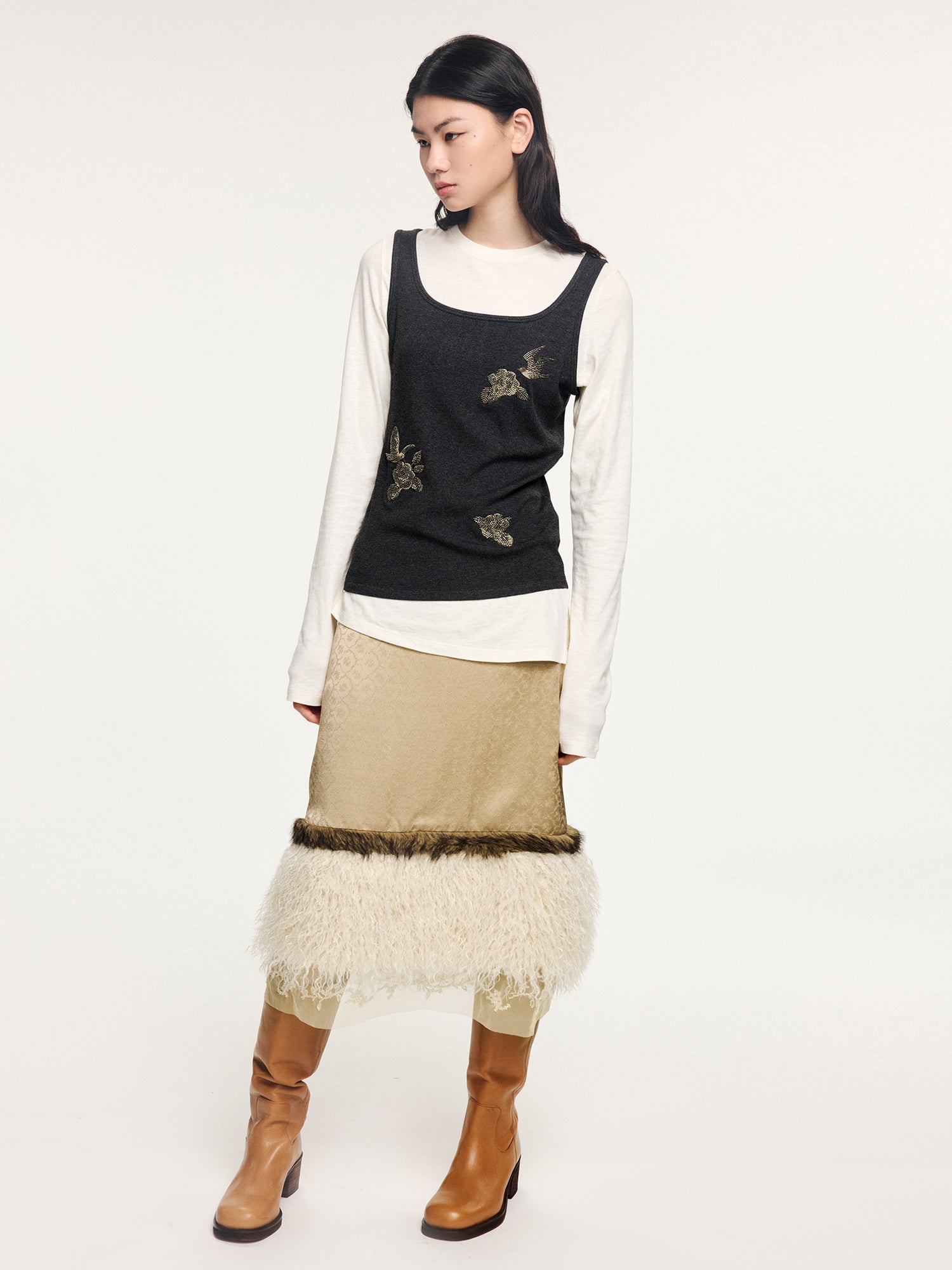 Jacquard skirt with plush hem