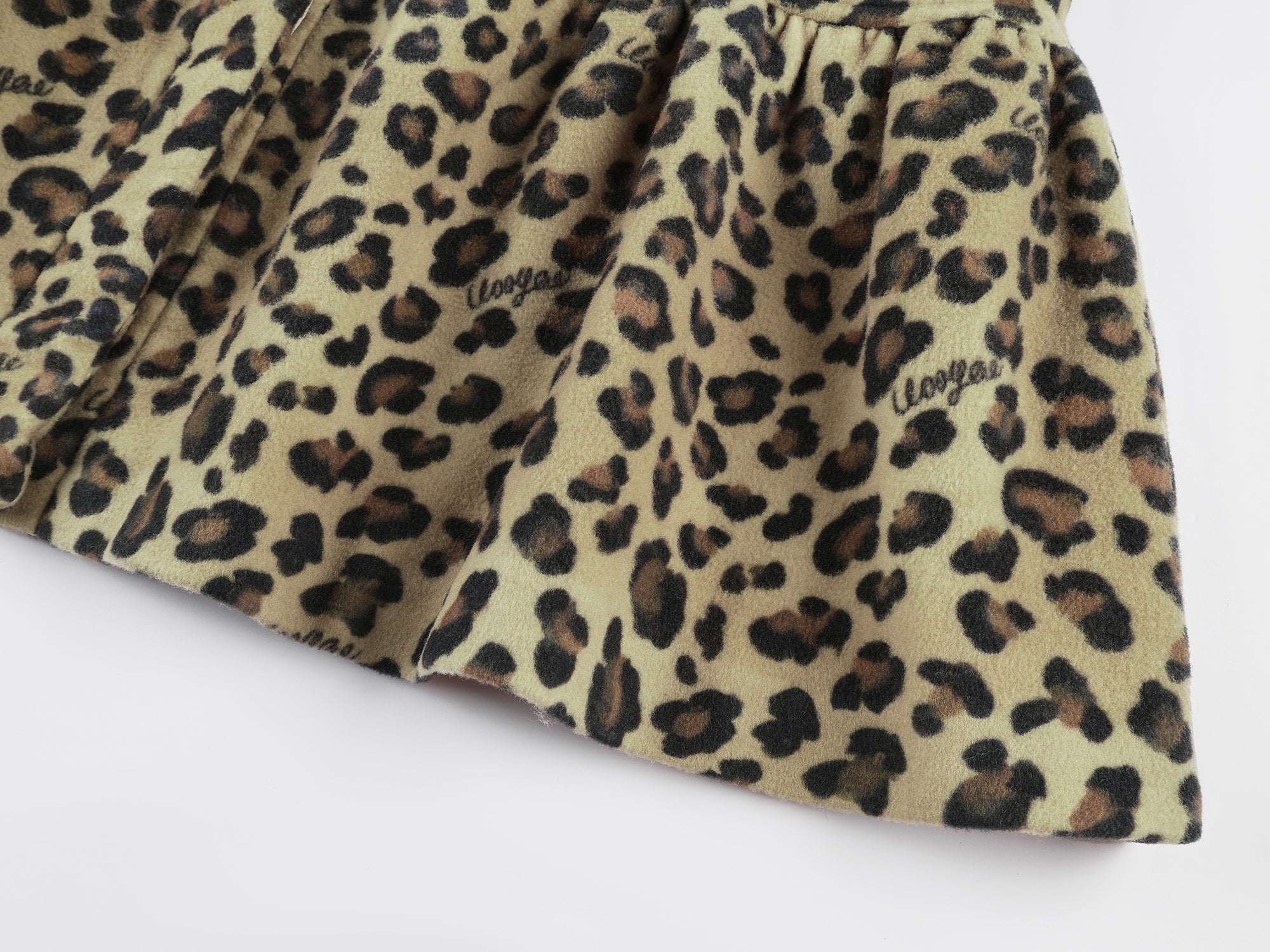 Vintage Peter Pan collar leopard wool coat