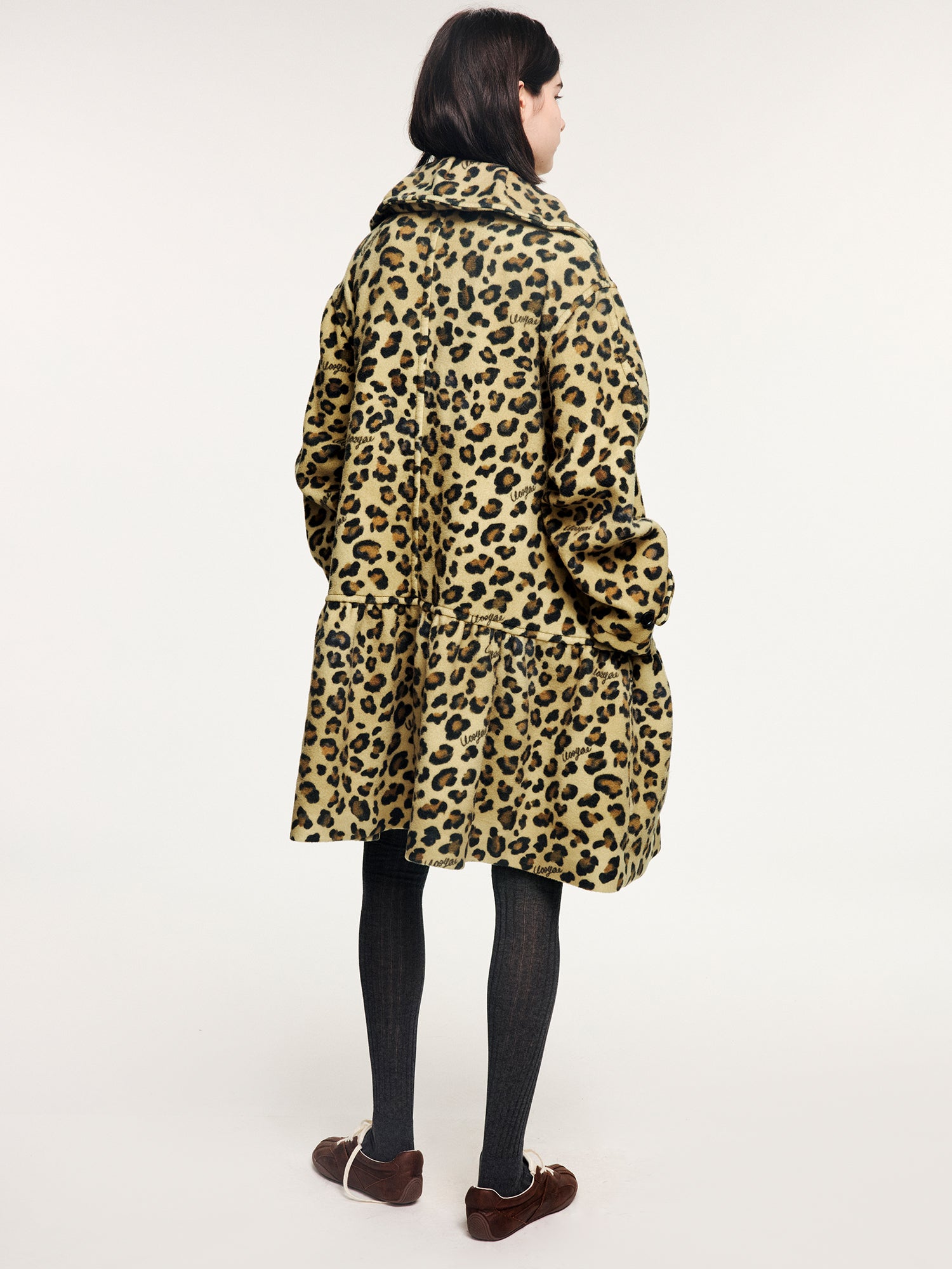 Vintage Peter Pan collar leopard wool coat
