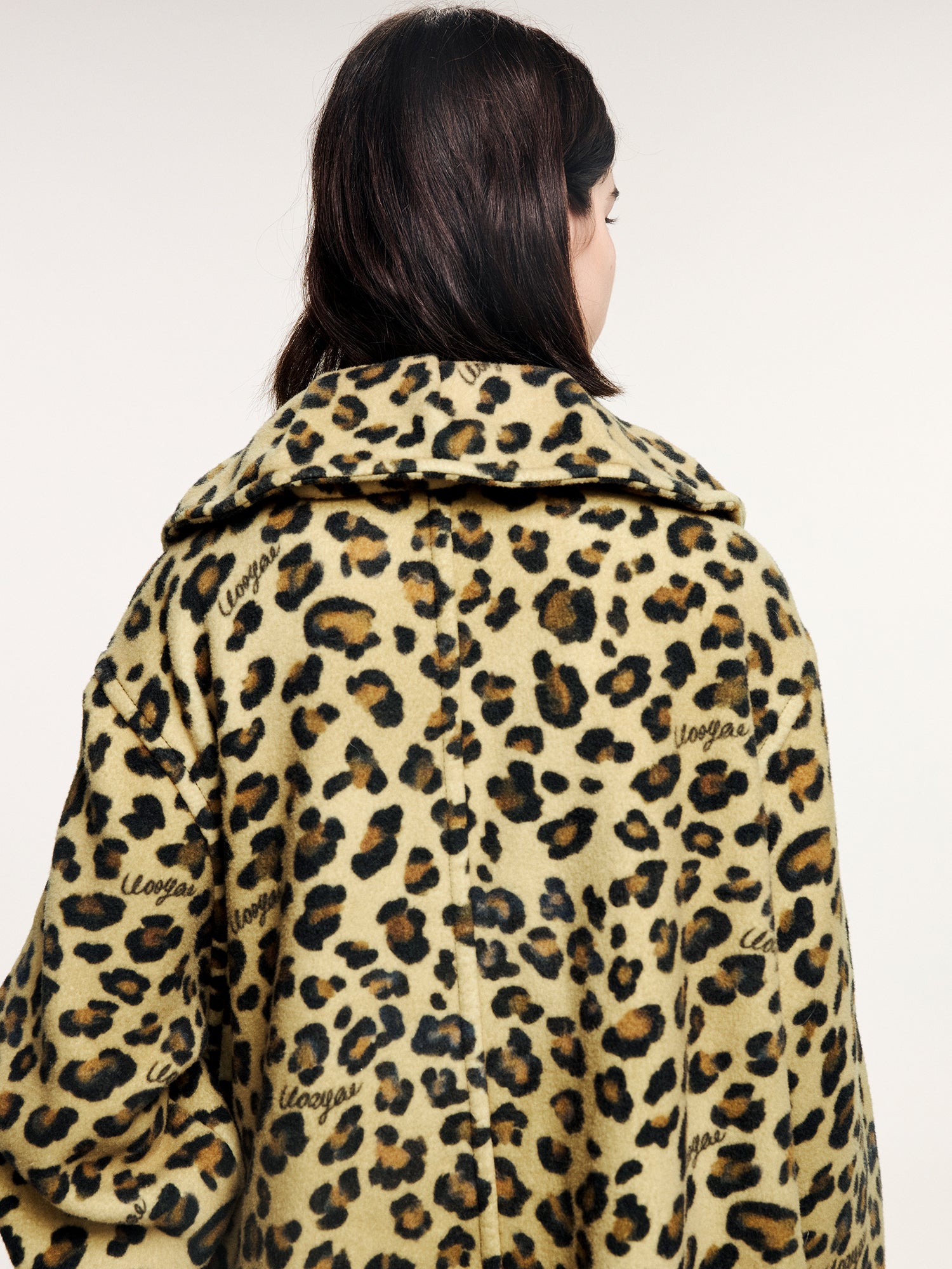Vintage Peter Pan collar leopard wool coat