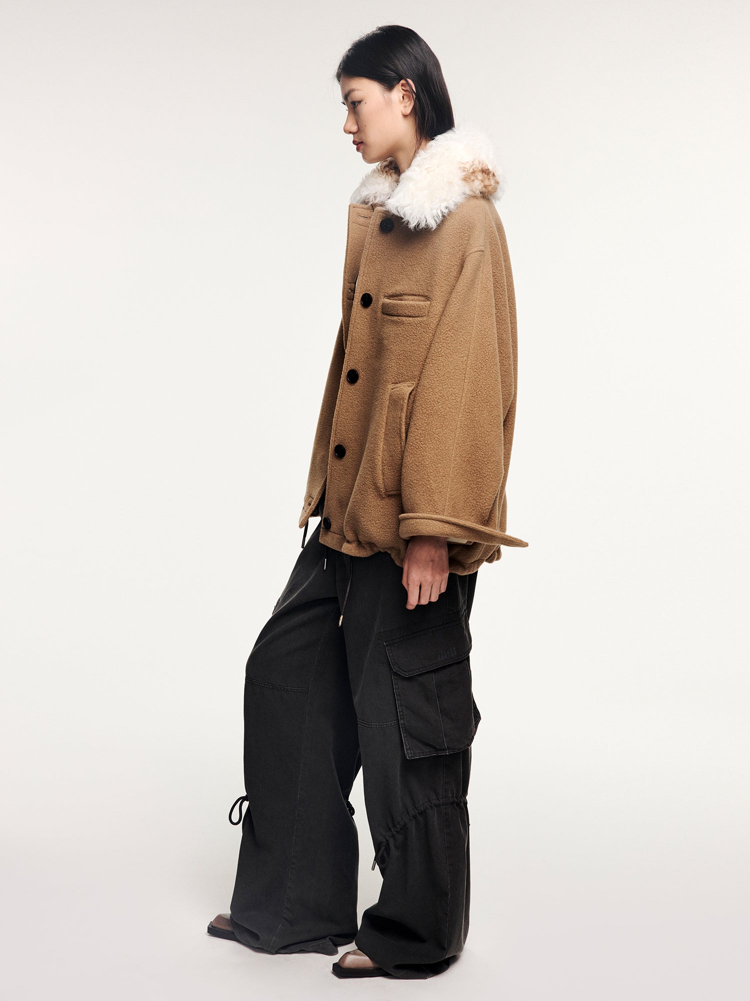 Balmacaan wool coat with contrasting wool collar