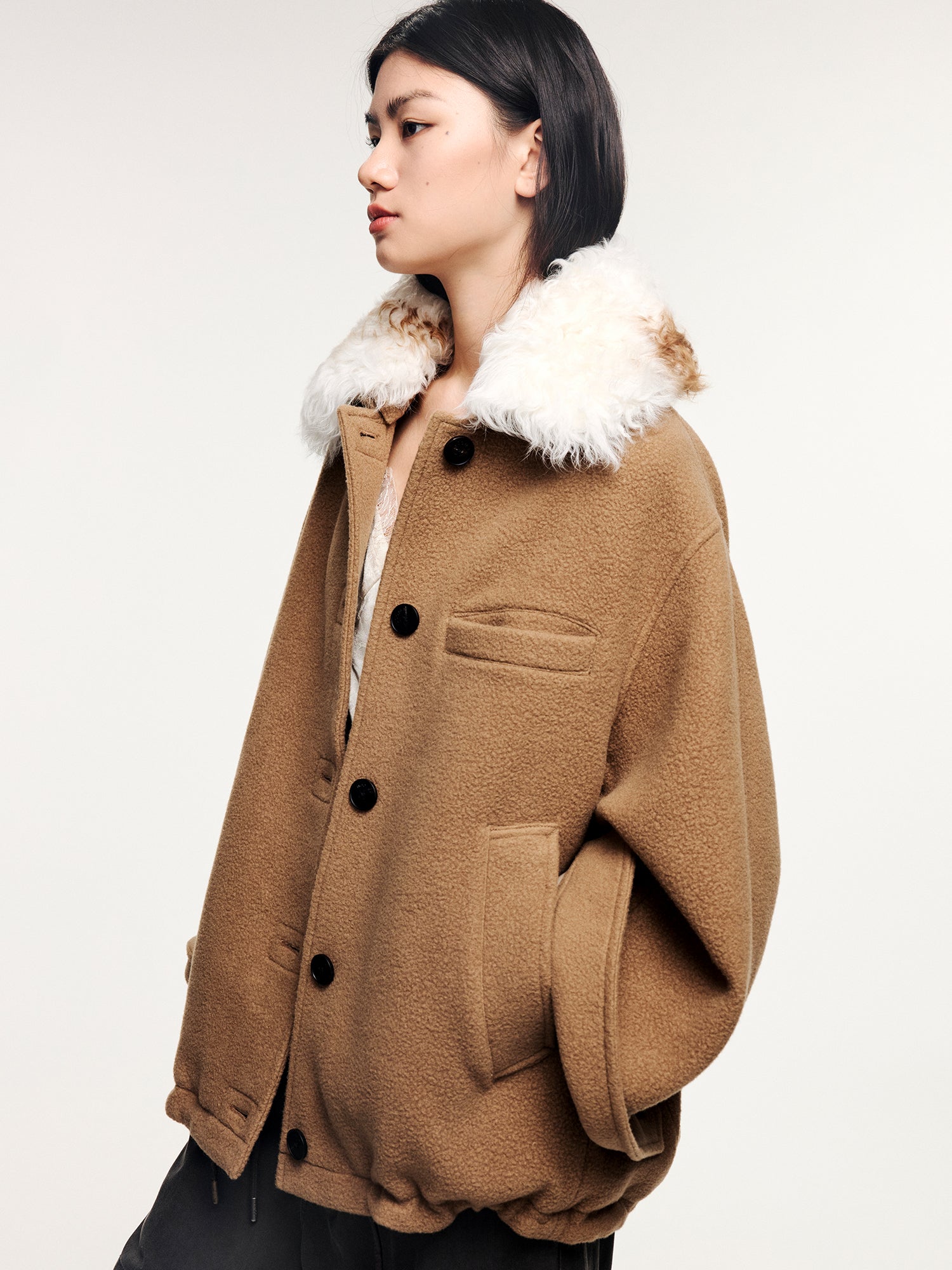 Balmacaan wool coat with contrasting wool collar