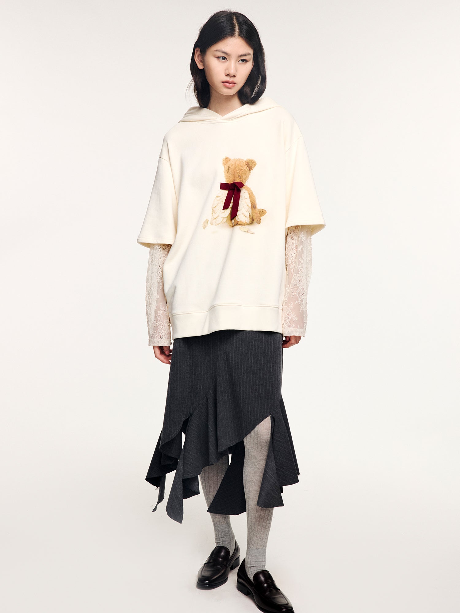 Sad bear lace-sleeve layered hoodie